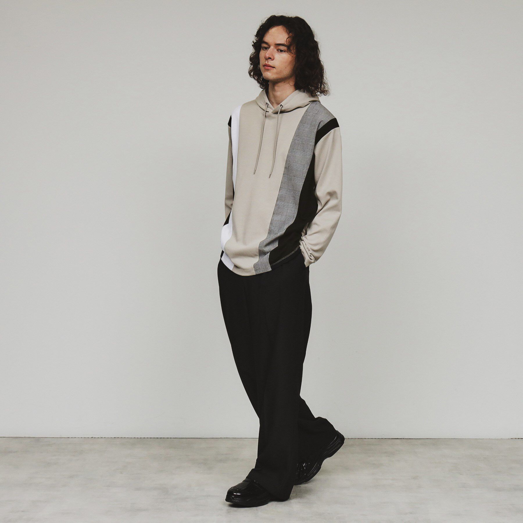 tk.TAKEO KIKUCHI「ストライプ切替ポンチパーカ」|パーカー|