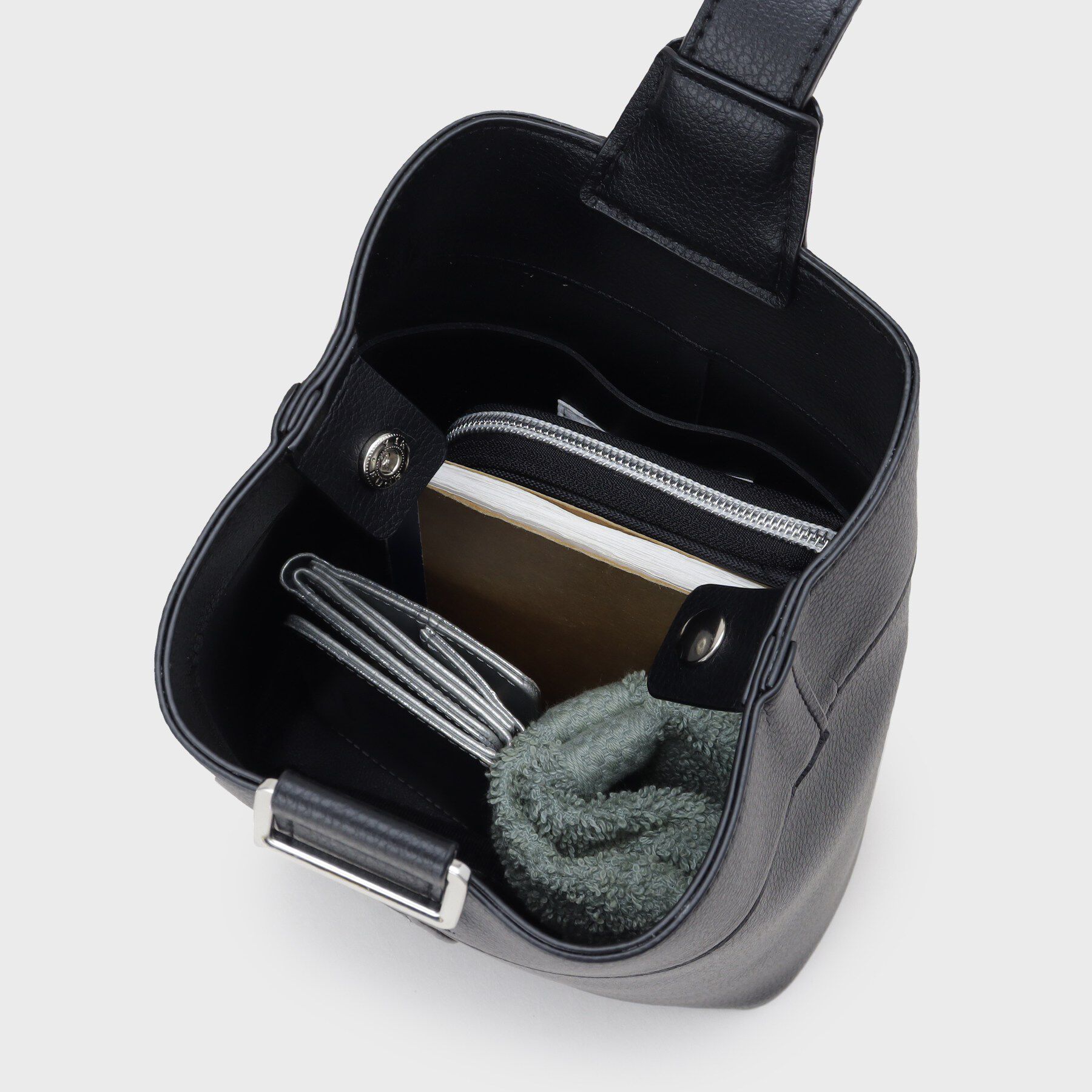 tk.TAKEO KIKUCHI「2WAYハンドルクラッチバッグ」|クラッチバッグ|