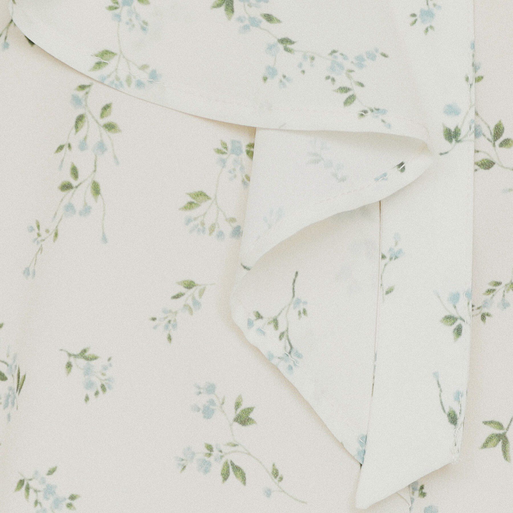 index「フラワーフリルボウタイブラウス【洗濯機洗い可】」|シャツ・ブラウス|