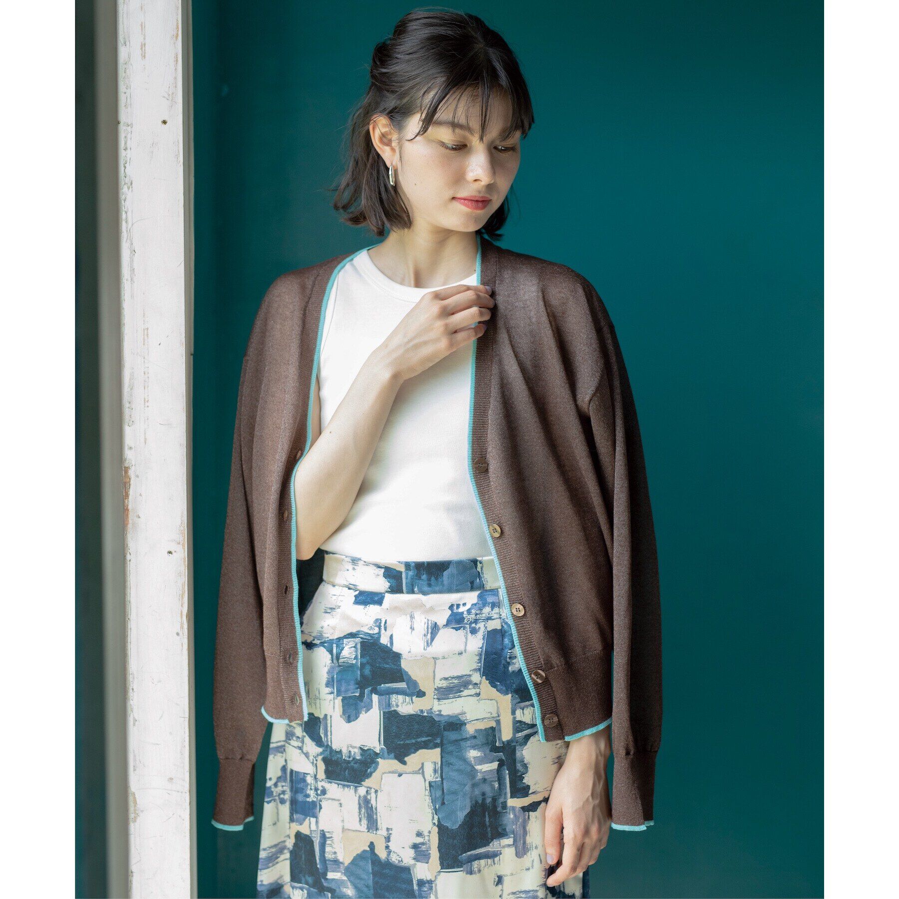 OPAQUE.CLIP「配色ラインVネックシアーカーディガン【洗濯機洗い可】」|カーディガン|