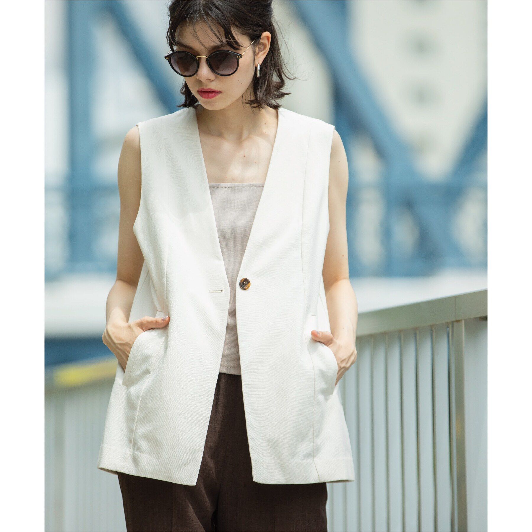 OPAQUE.CLIP「ノーカラーVネックジレ【洗濯機洗い可】」|ベスト・ジレ|ライトベージュ(05