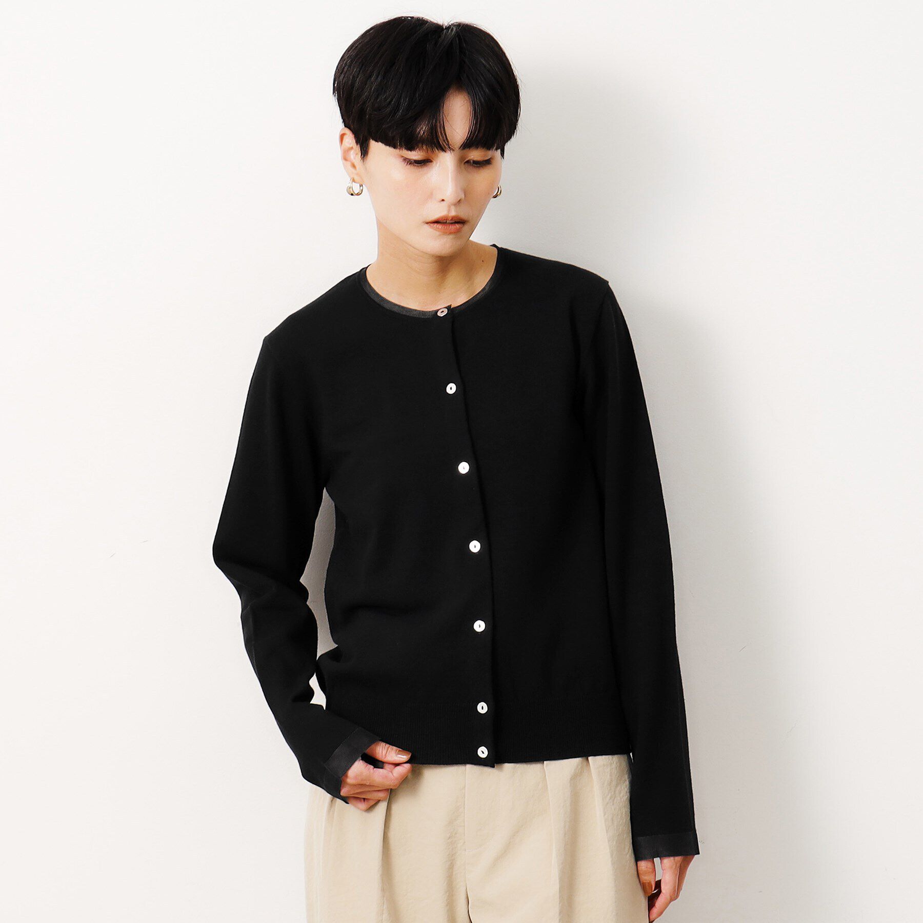 OPAQUE.CLIP「UV ネックシアークルーニットカーディガン【洗濯機洗い可】」|カーディガン|