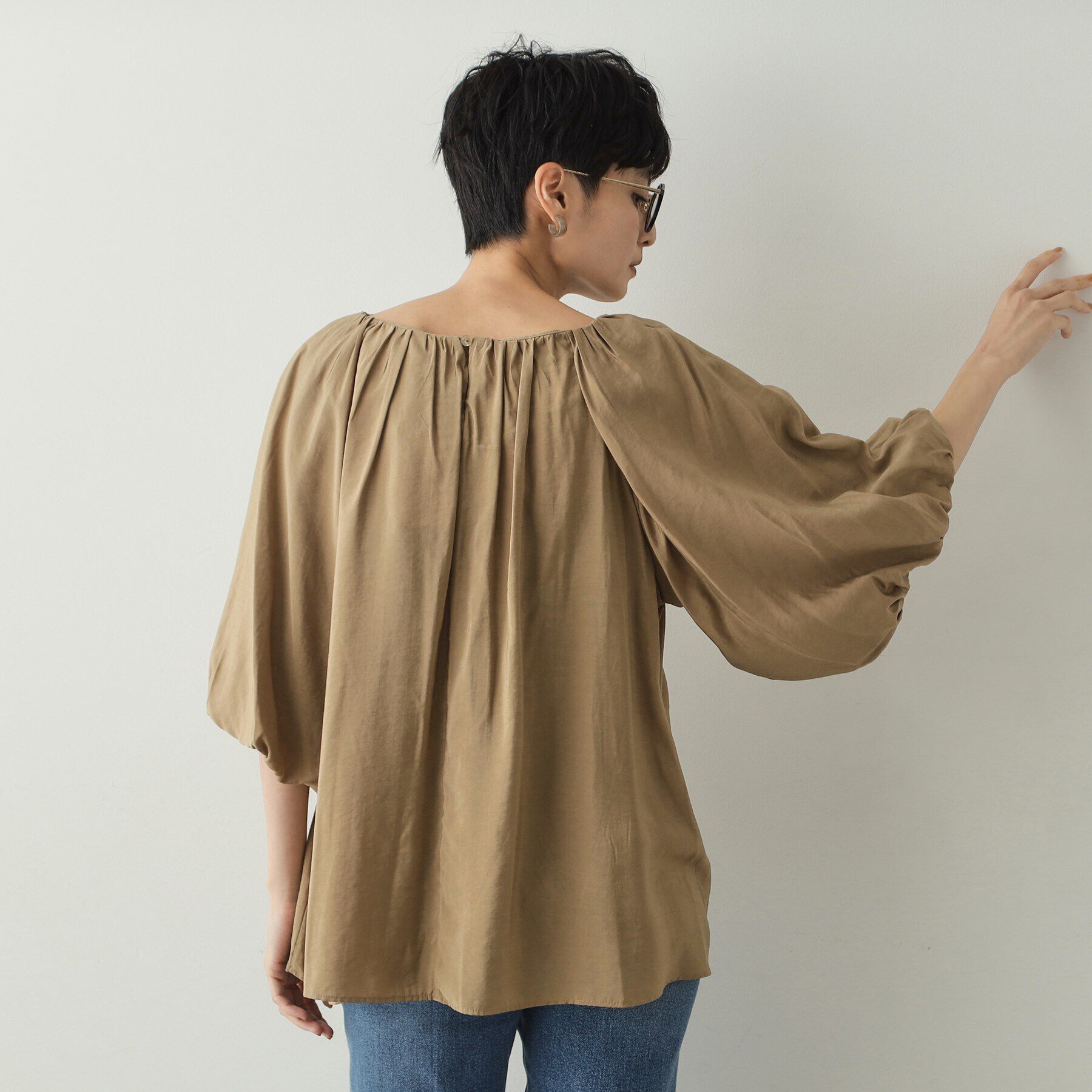 OPAQUE.CLIP「バルーンスリーブギャザーブラウス【洗濯機洗い可】」|シャツ・ブラウス|