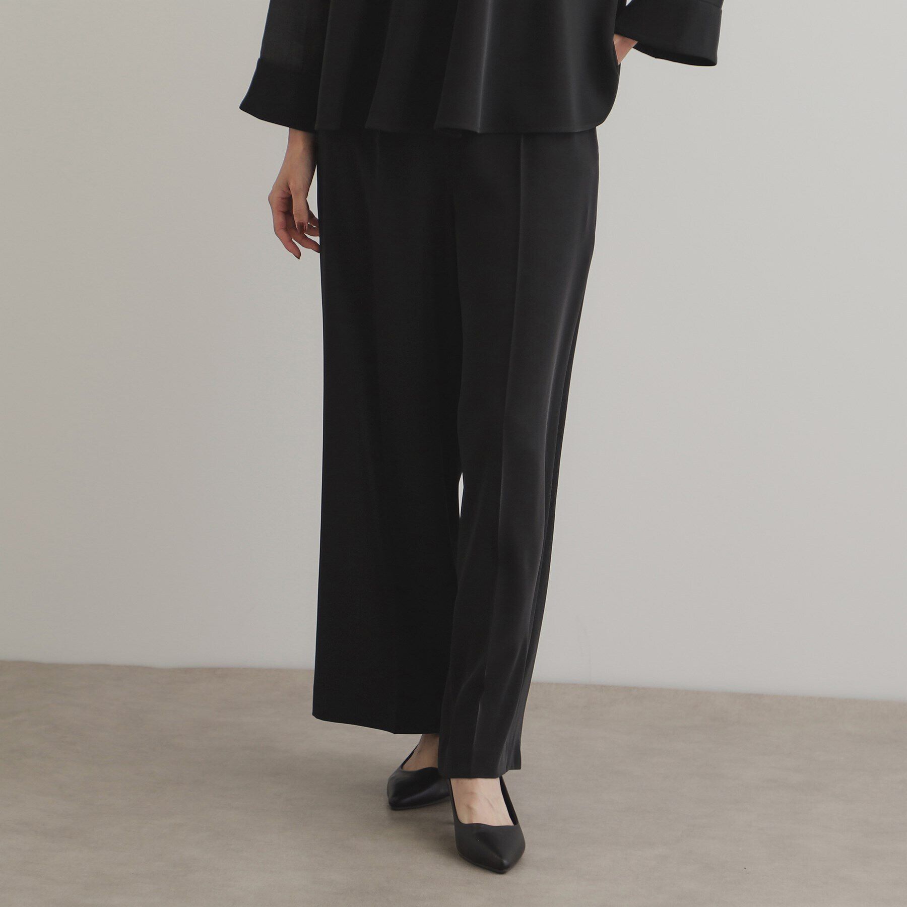 OPAQUE.CLIP「《ツインセット》ドッキングブラウス&times;テーパードパンツ／オケージョン対応【洗濯機洗い可】」|スーツ|