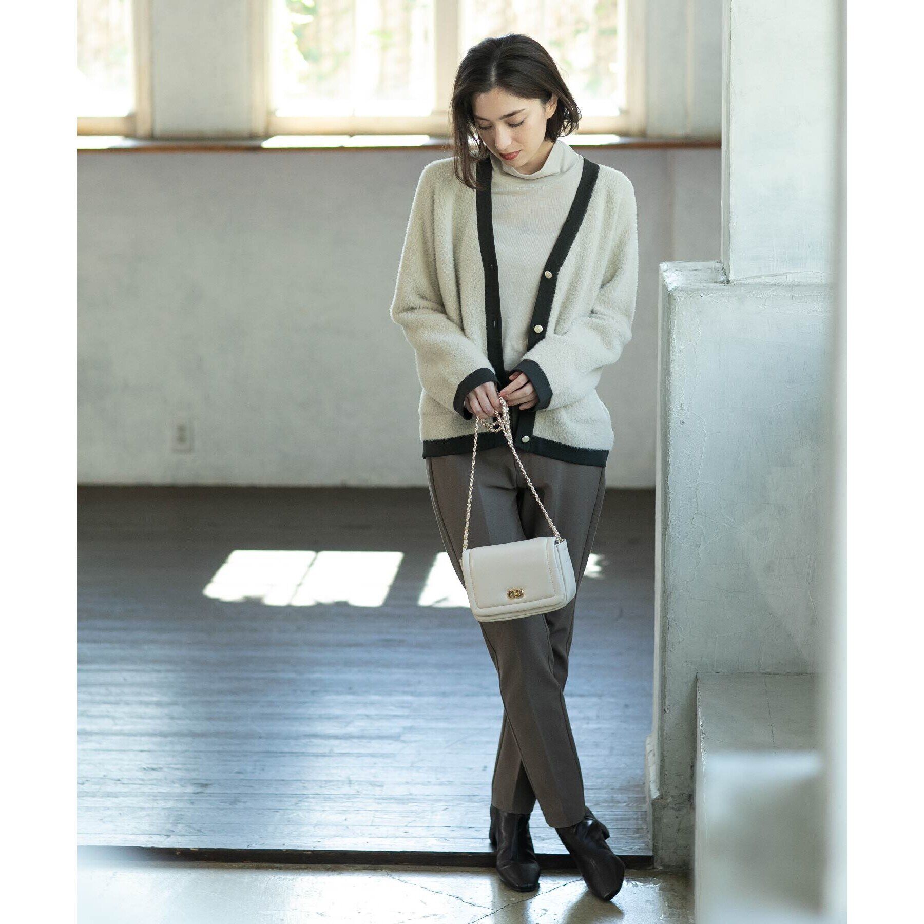 OPAQUE.CLIP「フェザーヤーン配色Vネックカーディガン【洗濯機洗い可】」|カーディガン|