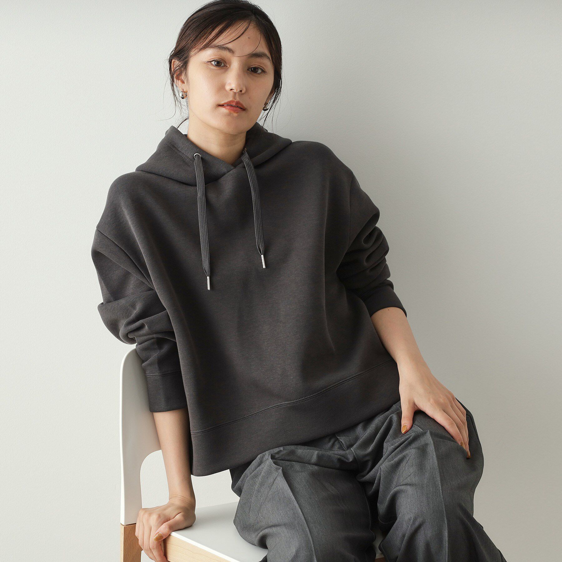OPAQUE.CLIP「ショートフーディ/セットアップ対応【洗濯機洗い可】」|パーカー|チャコールグレー(8