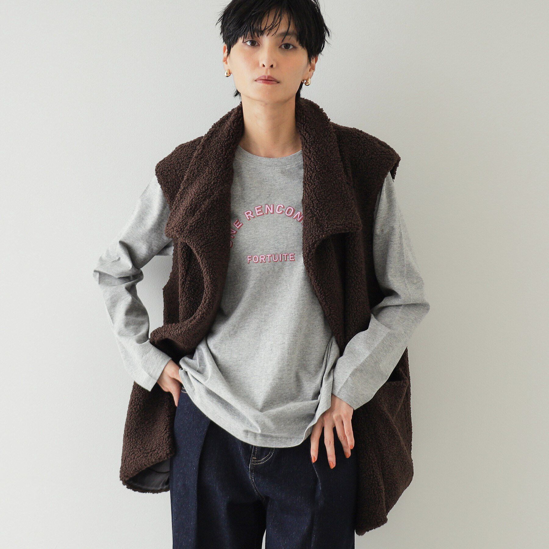 OPAQUE.CLIP「《STORY掲載》ロゴプリントロングTシャツ【洗濯機洗い可】」|Tシャツ・カットソー|グレー(012)