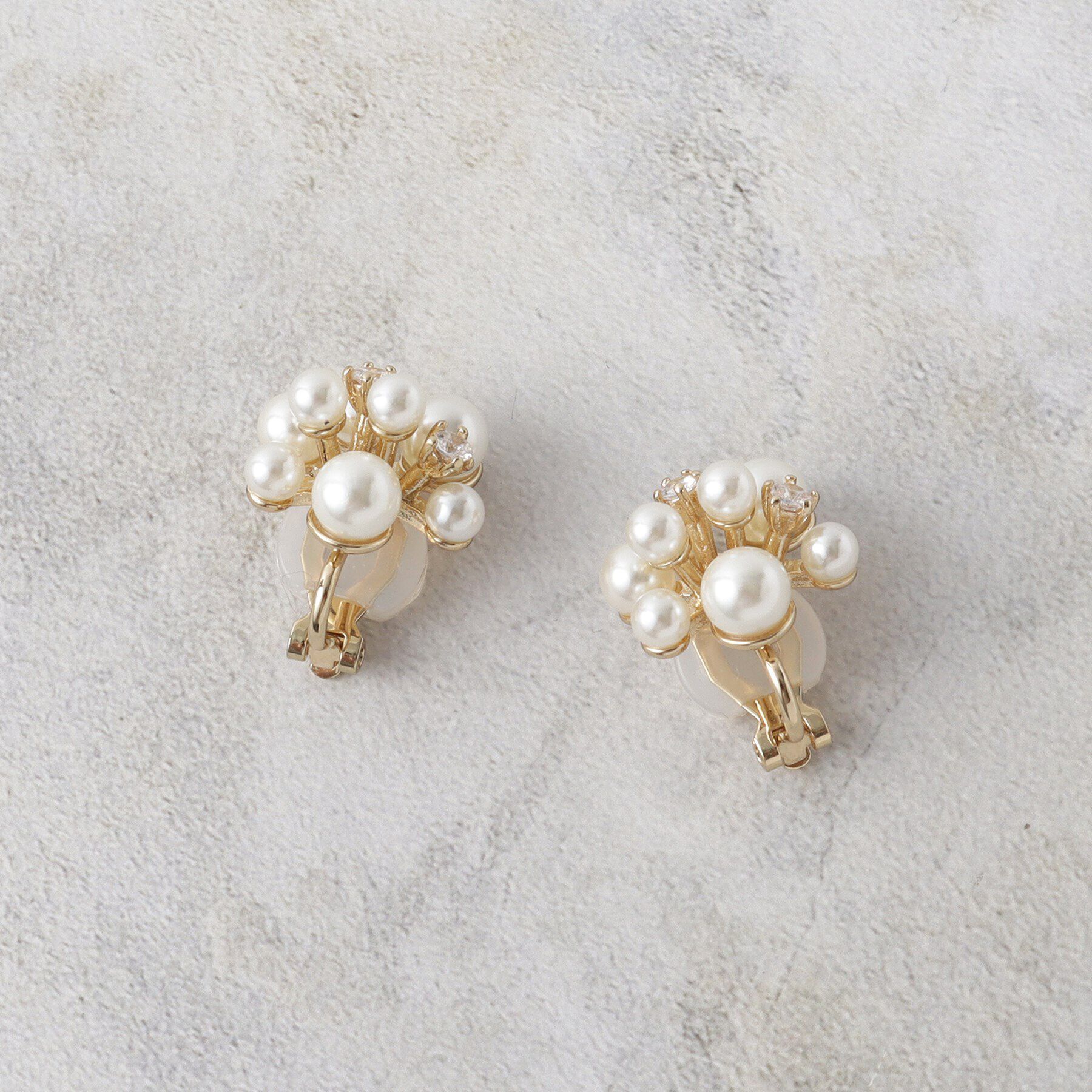 OPAQUE.CLIP「フェイクパール&times;ビジューイヤリング」|イヤリング|