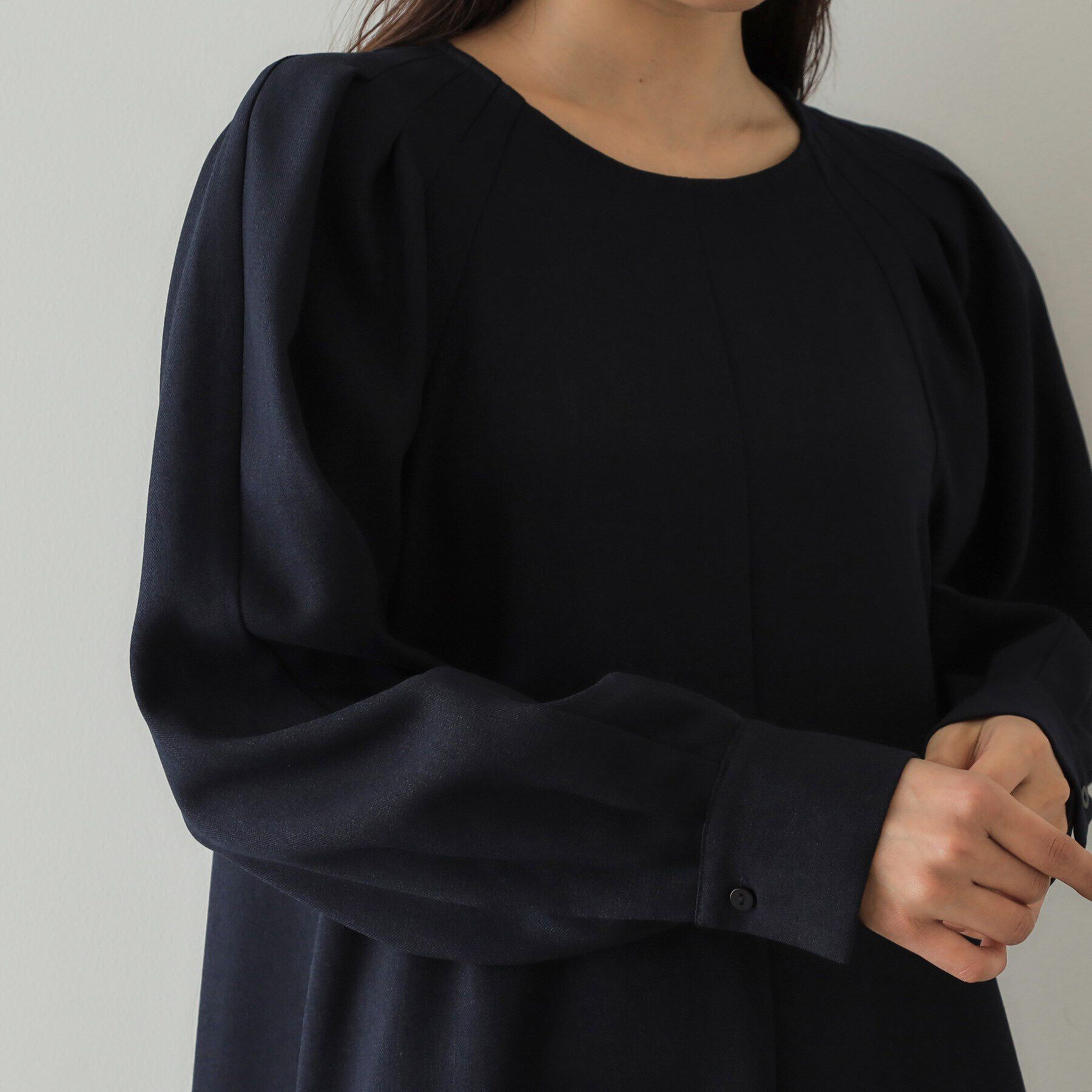 OPAQUE.CLIP「ウールライク タックデザインワンピース【洗濯機洗い可】」|ワンピース|