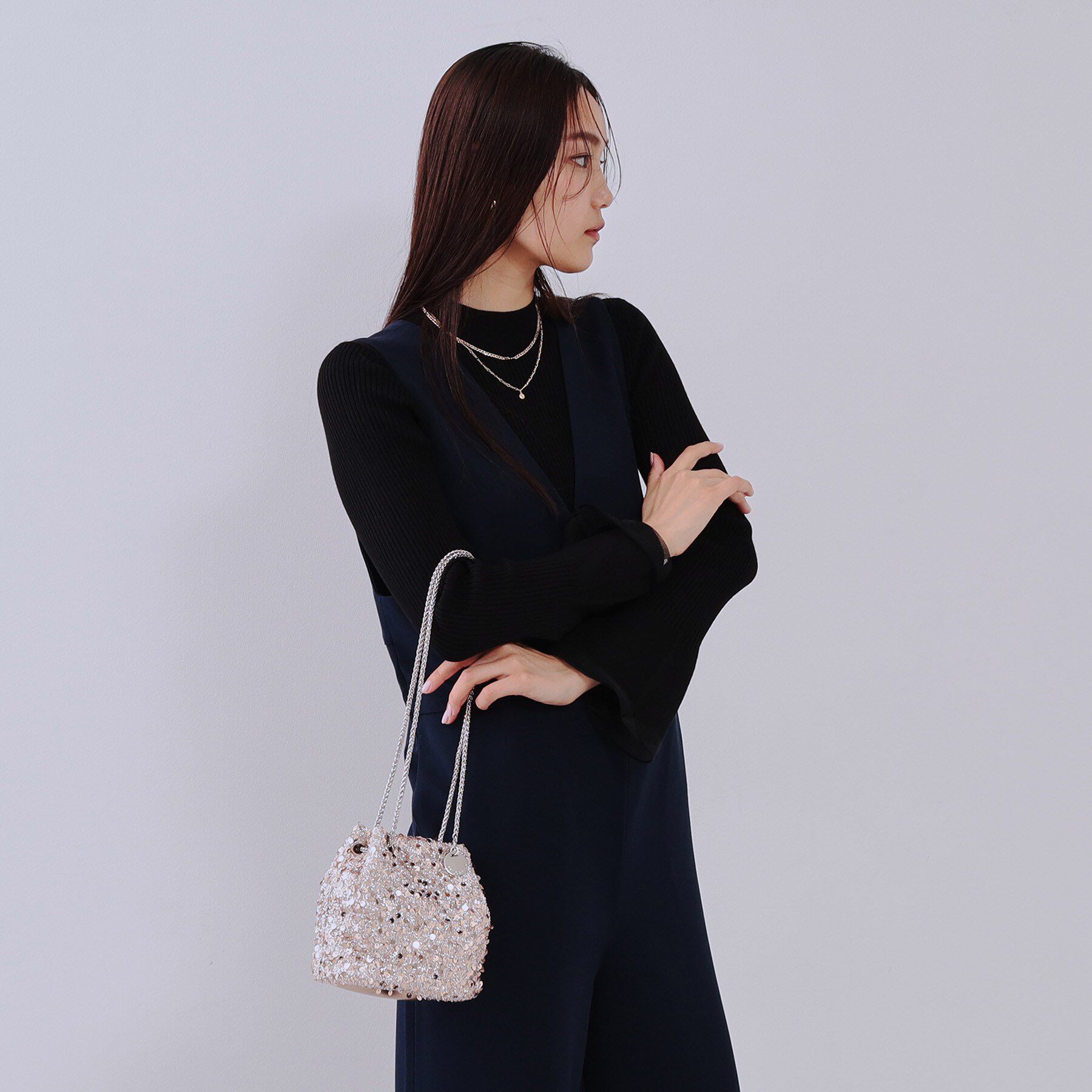 OPAQUE.CLIP「【6色展開】シャイニー素材巾着ミニショルダーバッグ」|ショルダー・メッセンジャー|ピンクゴールド(00