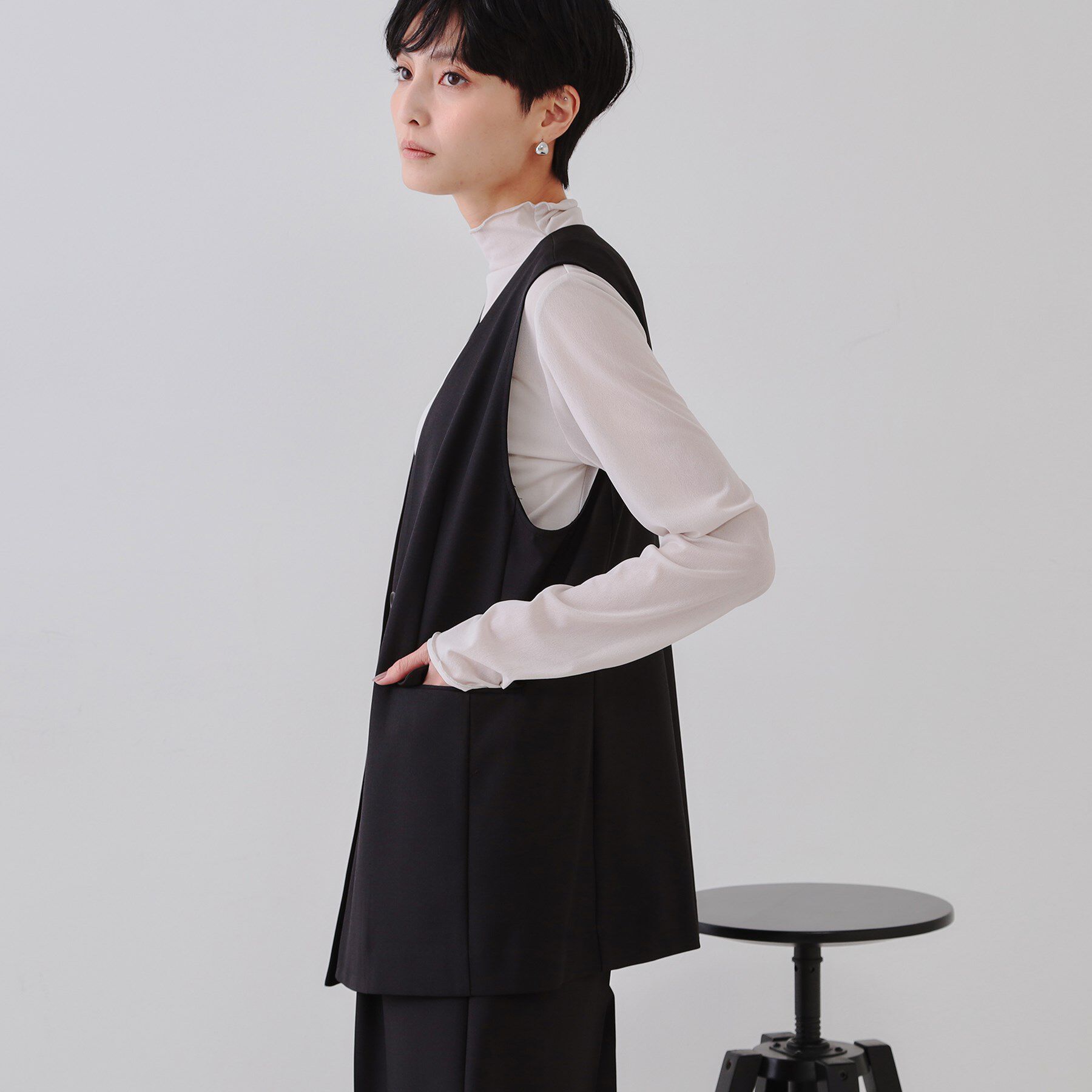 OPAQUE.CLIP「ノーカラーVネックジレ/セットアップ対応【洗濯機洗い可】」|ベスト・ジレ|