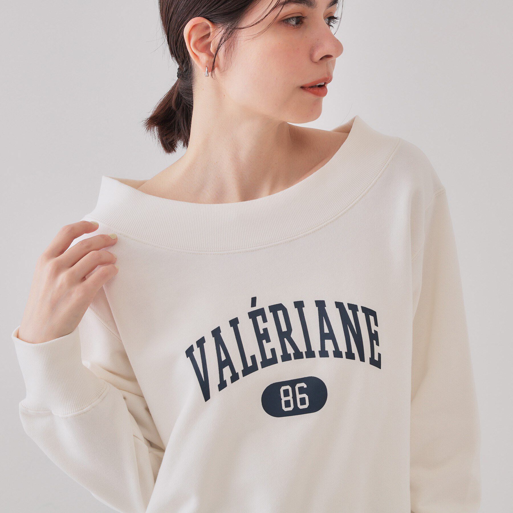 OPAQUE.CLIP「カレッジロゴスウェット【洗濯機洗い可】」|パーカー|