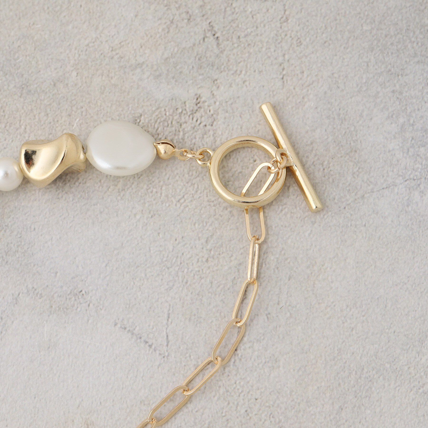 OPAQUE.CLIP「パール調ビーズ&times;メタル チェーンネックレス」|ネックレス|