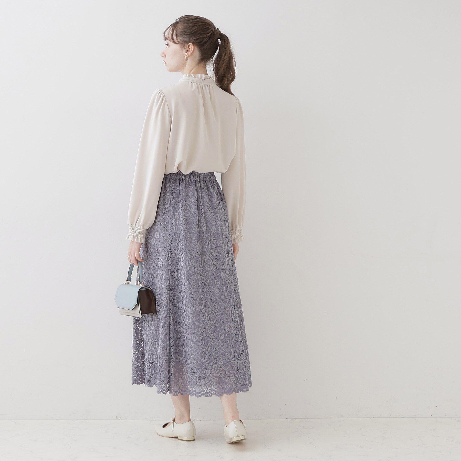 Couture broach「【好印象なレディブラウス】タイ付きピコフリルブラウス」|シャツ・ブラウス|