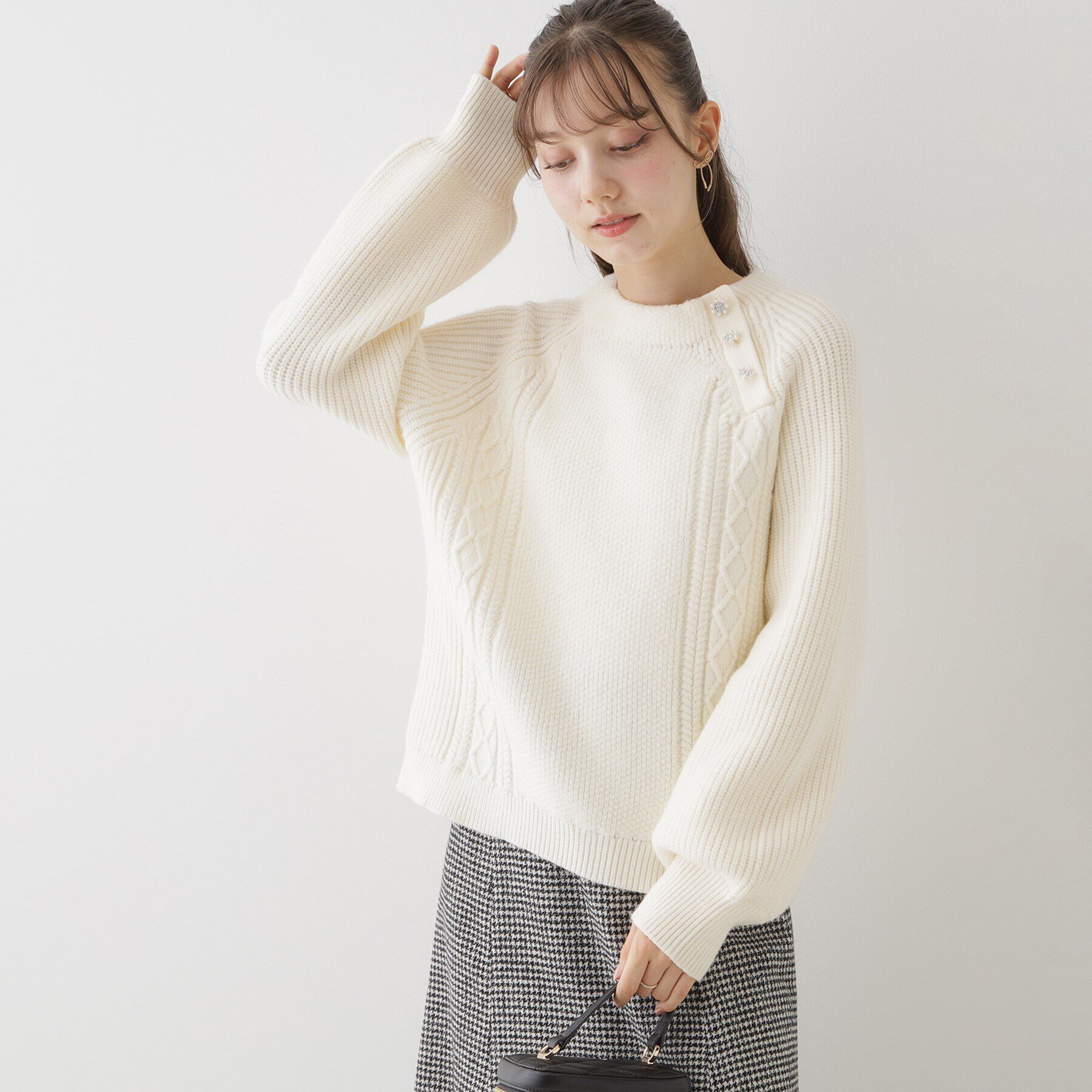Couture broach「【大人フェミニン・ぽわん袖】スノー釦アラン柄ニット」|ニット・セーター|