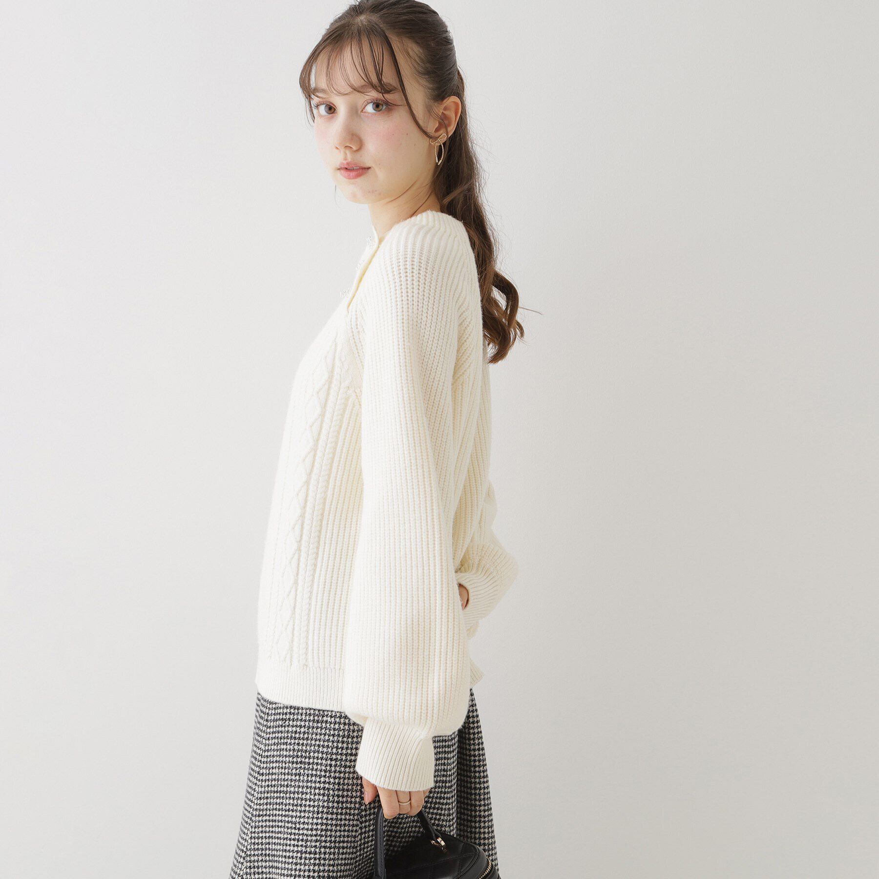 Couture broach「【大人フェミニン・ぽわん袖】スノー釦アラン柄ニット」|ニット・セーター|