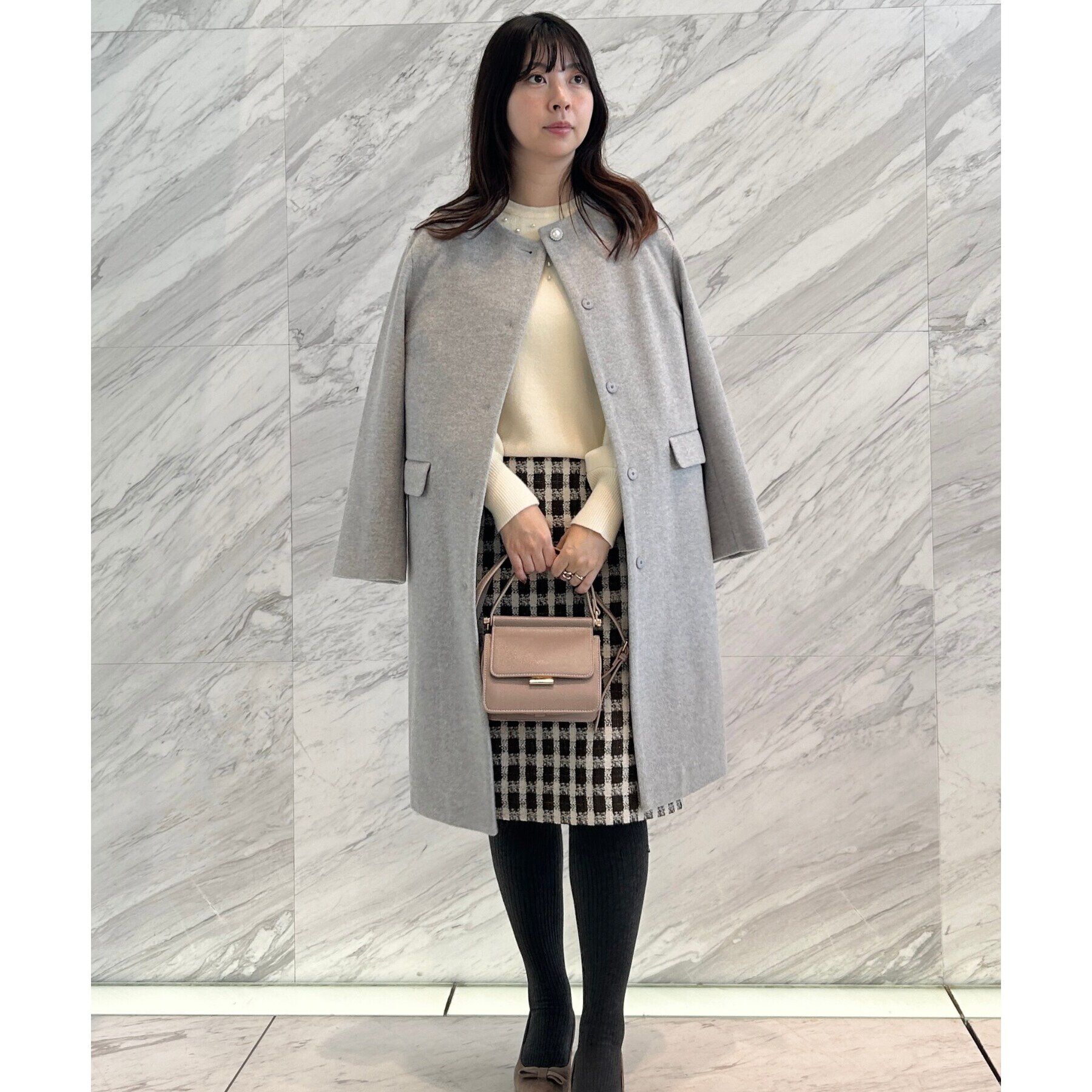 Couture broach「【プチプラ・華やかさを高める】ビジュー釦ロングコート」|ノーカラーコート|