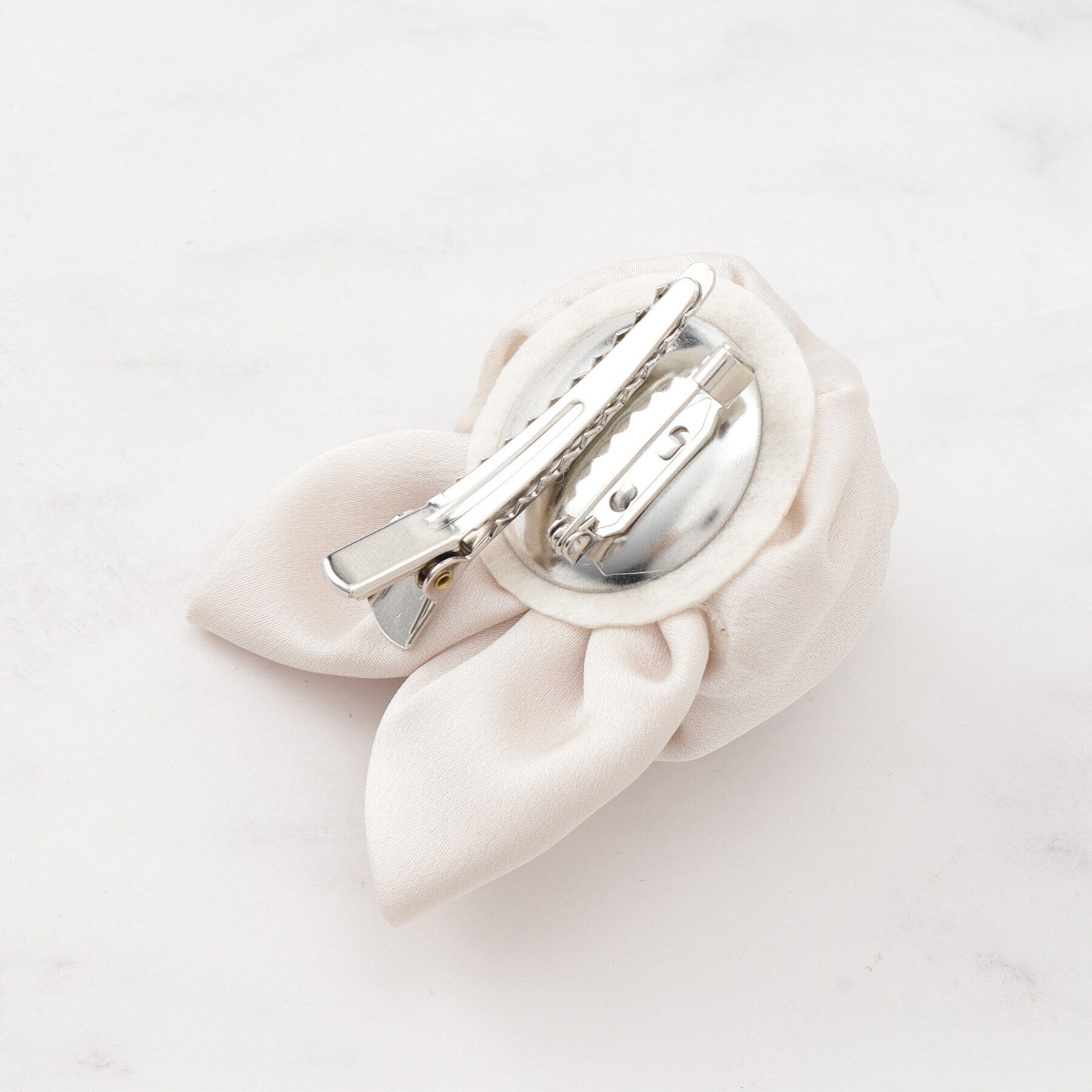 Couture broach「ローズパール調コサージュ」|ブローチ・コサージュ|