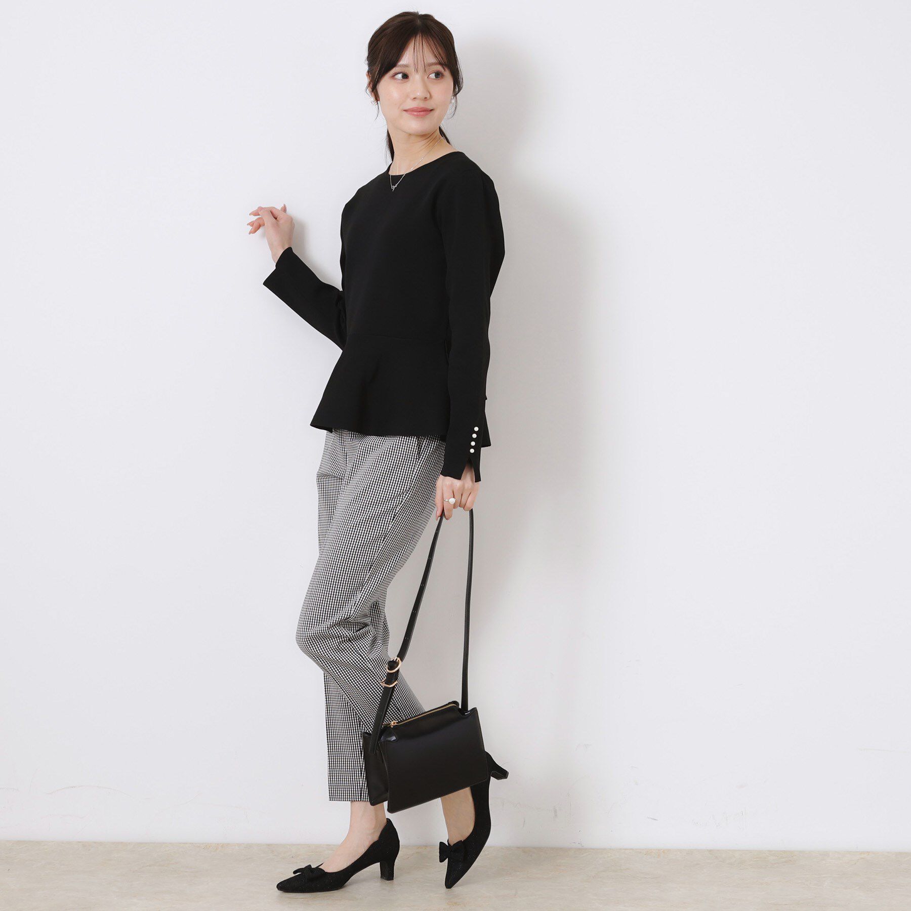 Couture broach「【大人可愛い・通勤】バックパール調ペプラムニット」|ニット・セーター|