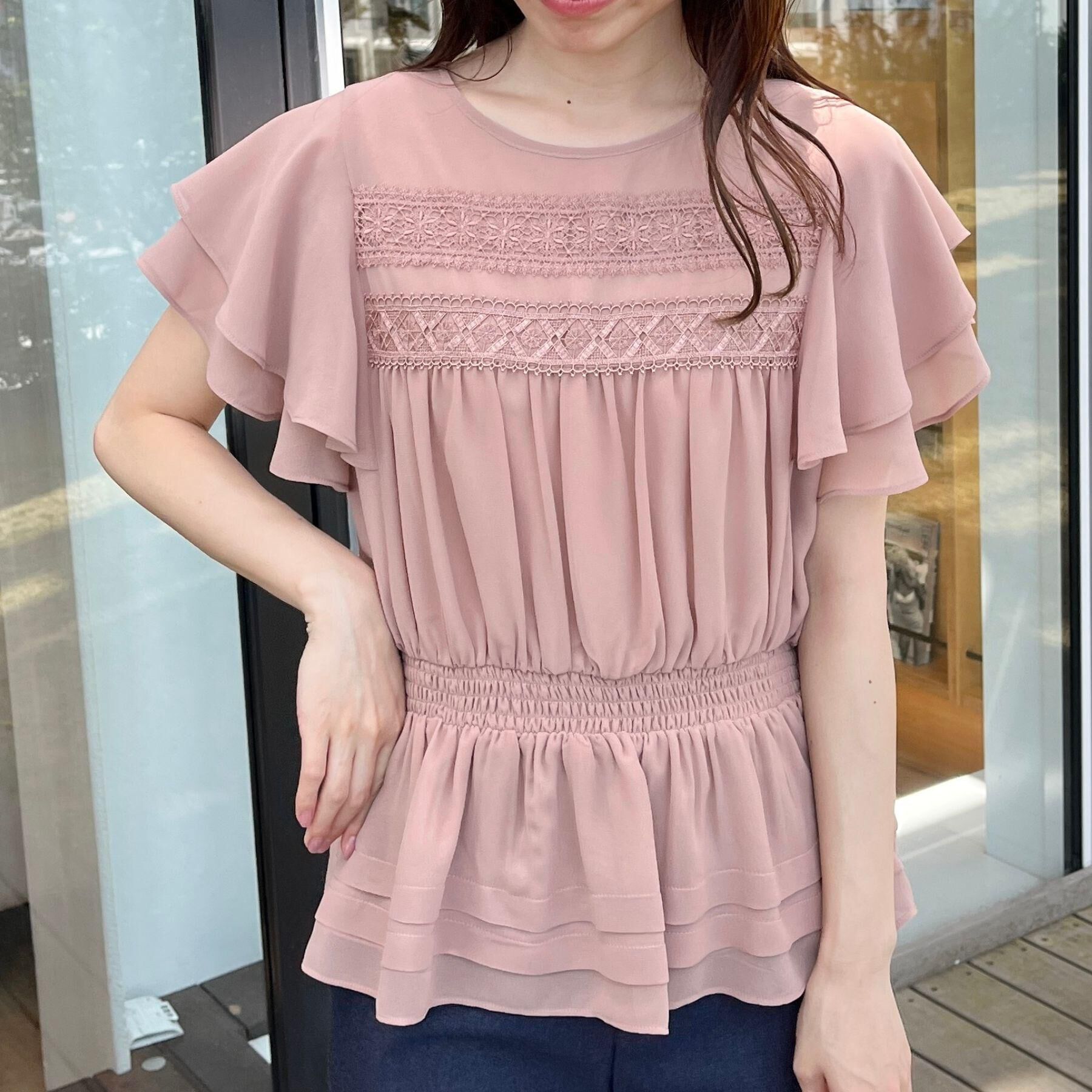 Couture broach「【大人可愛い・華やか】ダブルフリル袖ペプラムブラウス」|シャツ・ブラウス|