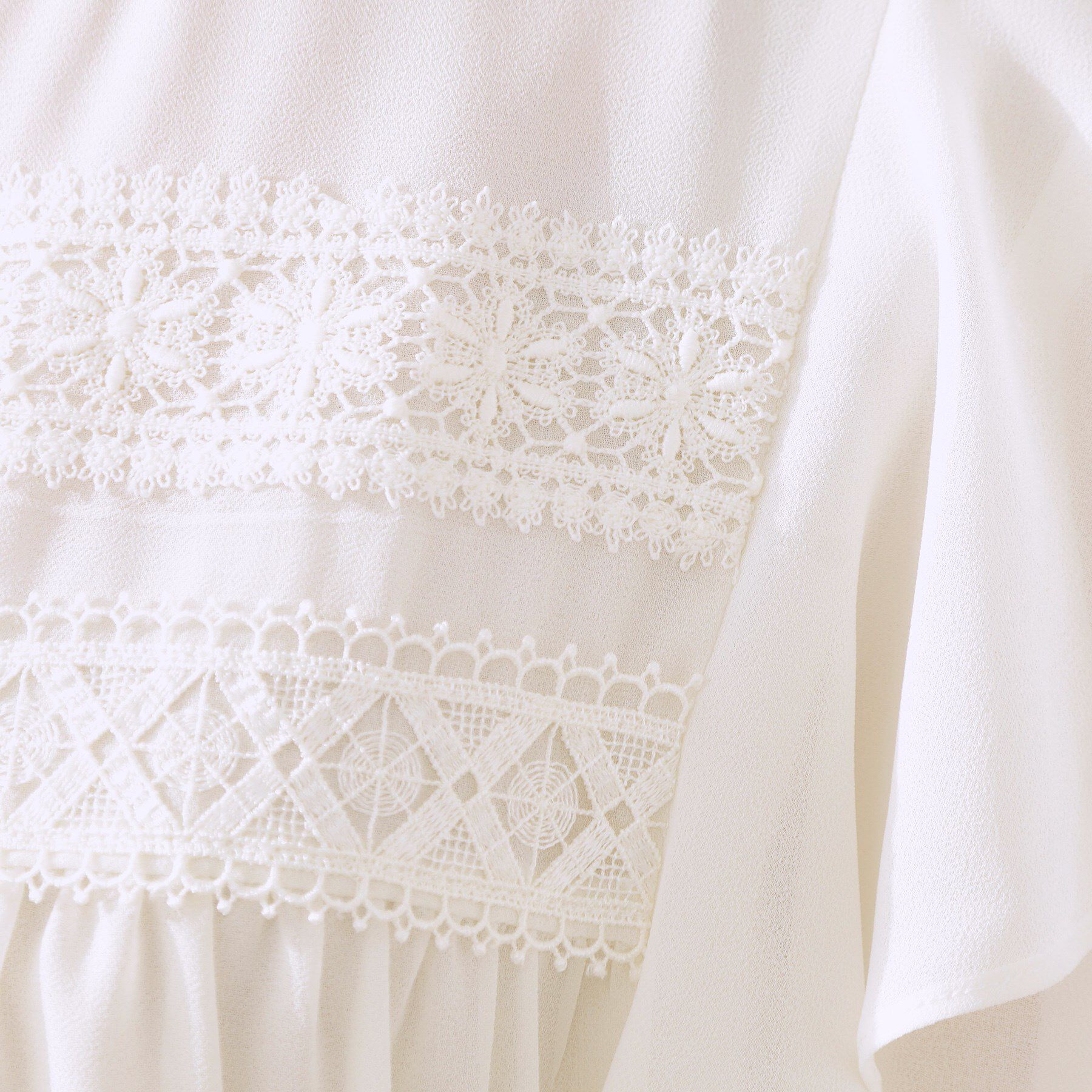 Couture broach「【大人可愛い・華やか】ダブルフリル袖ペプラムブラウス」|シャツ・ブラウス|