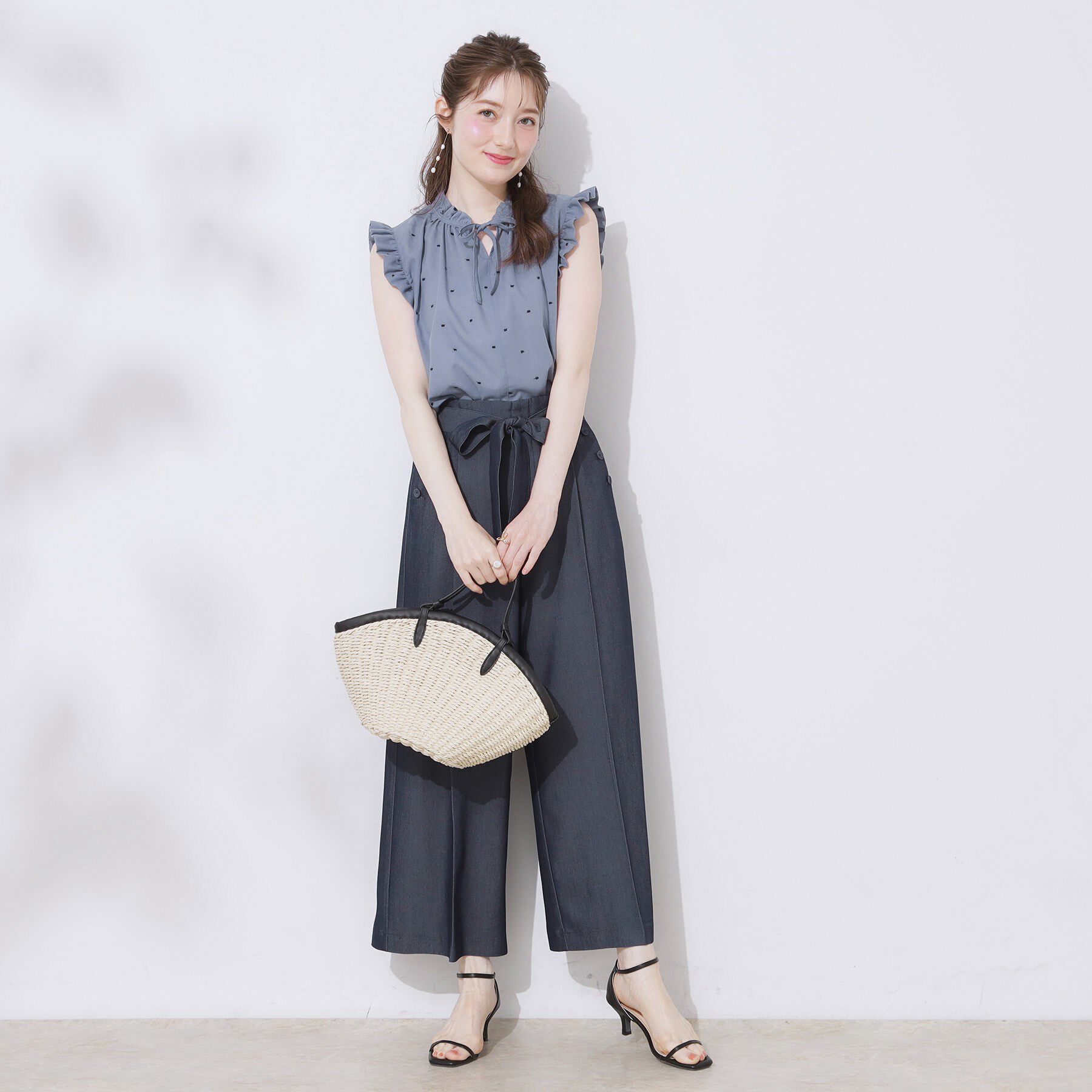 Couture broach「【マシンウォッシャブル】ドット刺繍リボンデザインブラウス」|シャツ・ブラウス|