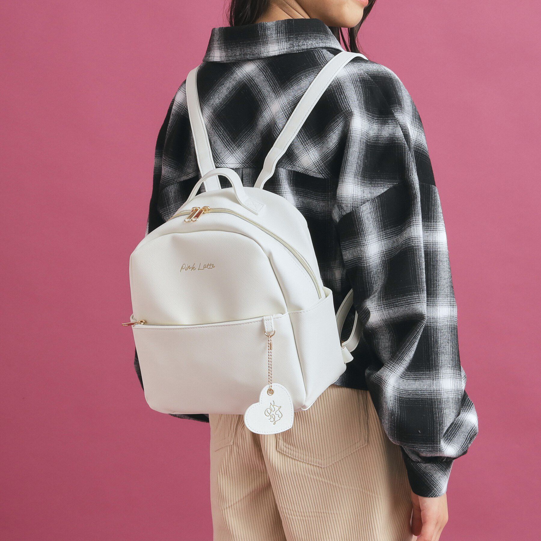 PINK-latte「ハートチャームリュック」|リュック|ホワイト(001)