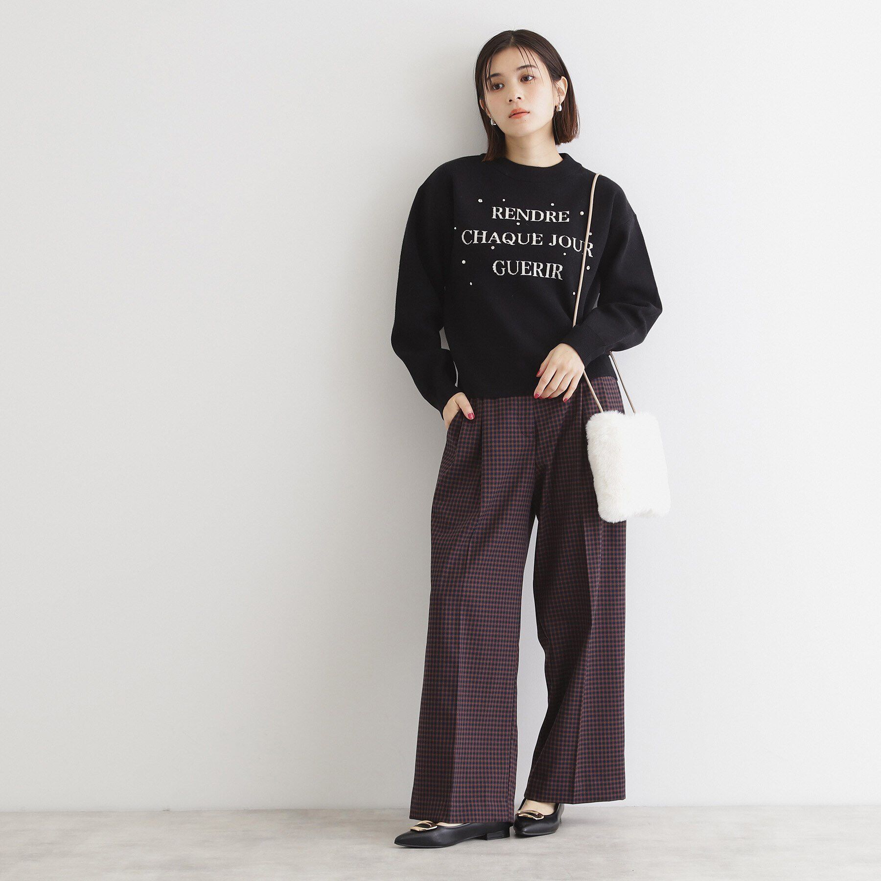 THE SHOP TK「【静電気防止】ビジュー＆パール調ロゴジャガードニット」|ニット・セーター|