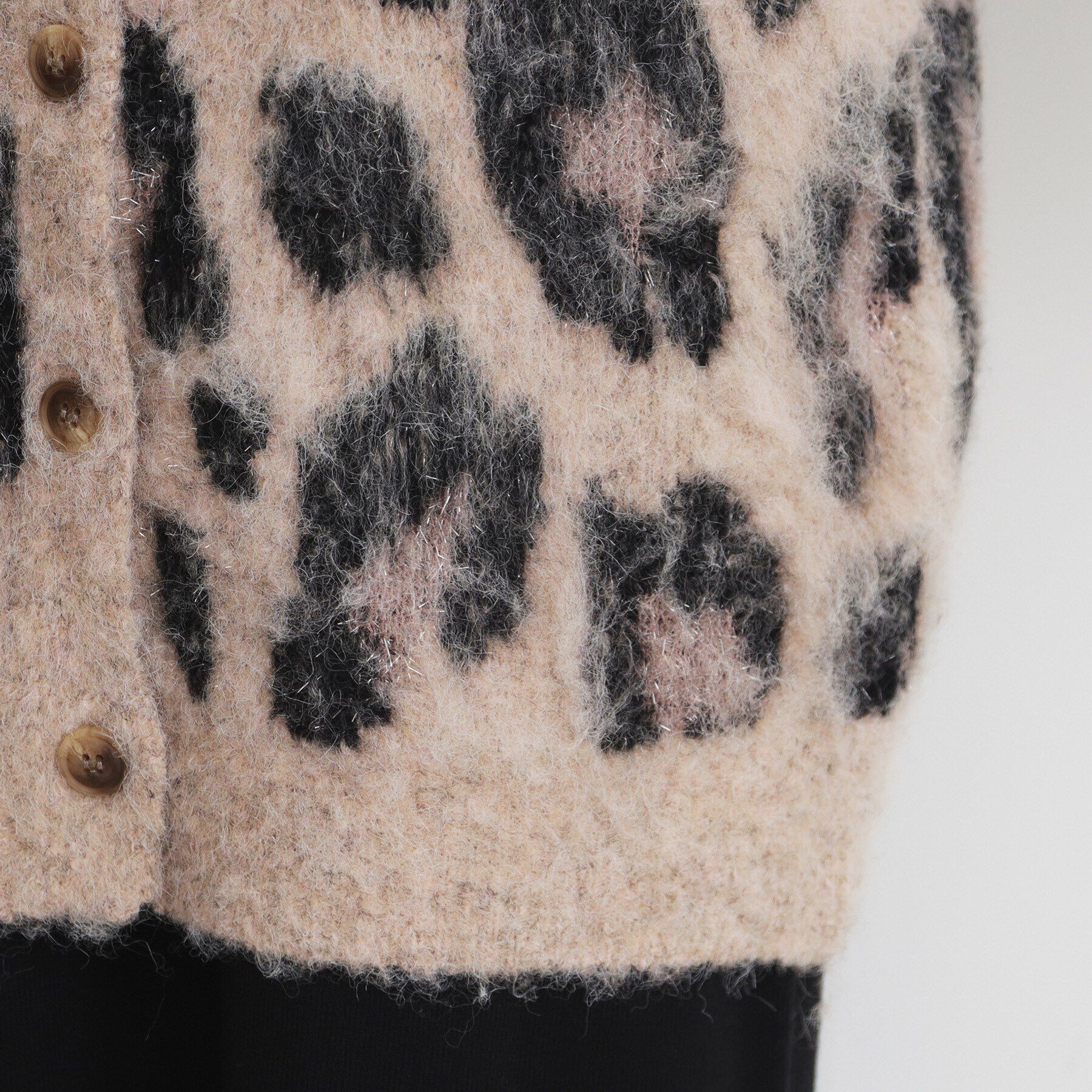 THE SHOP TK「起毛ヒョウ柄Vネックカーディガン」|カーディガン|