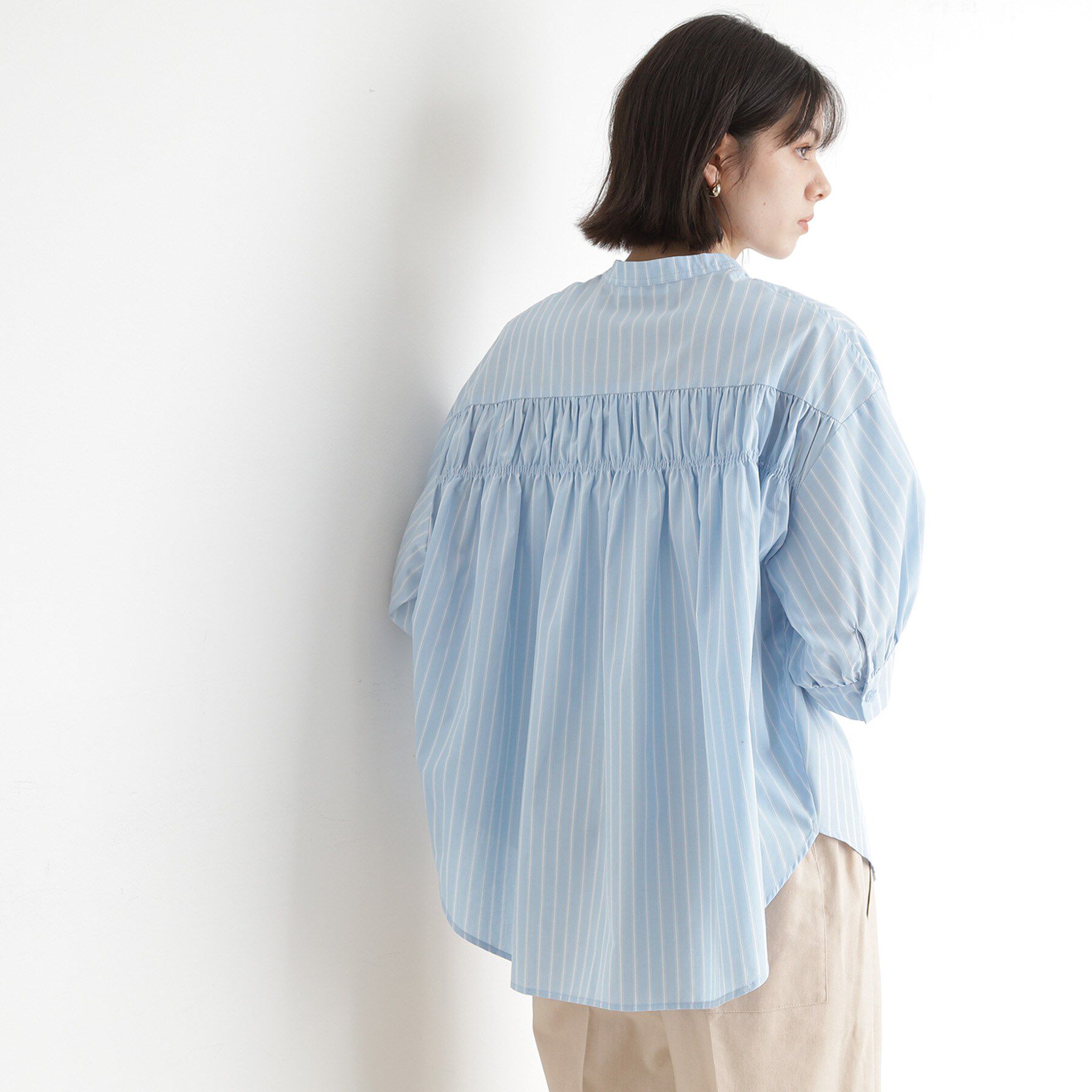 THE SHOP TK「【体型カバー】6分袖バックシャーリングシャツ/洗える」|シャツ・ブラウス|