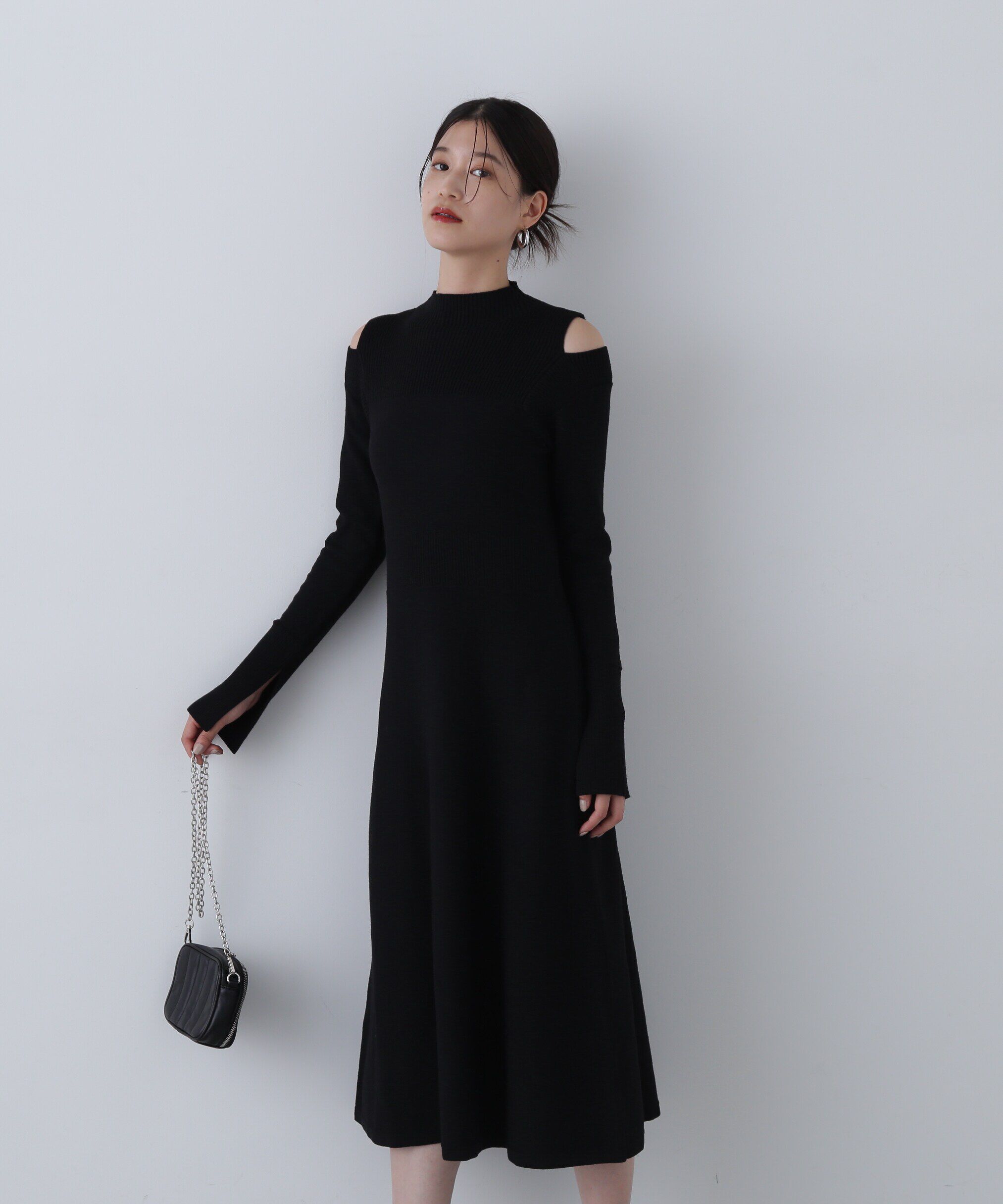  「コールドショルダーニットワンピース」|ワンピース|