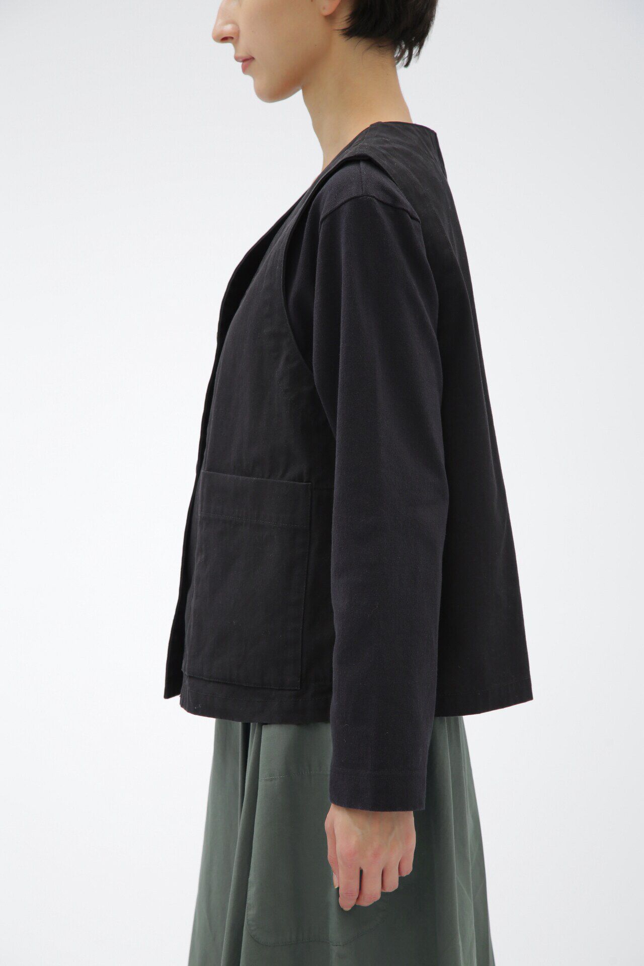 MHL.「LIGHTWEIGHT COTTON CANVAS」|ブルゾン・スタジャン|