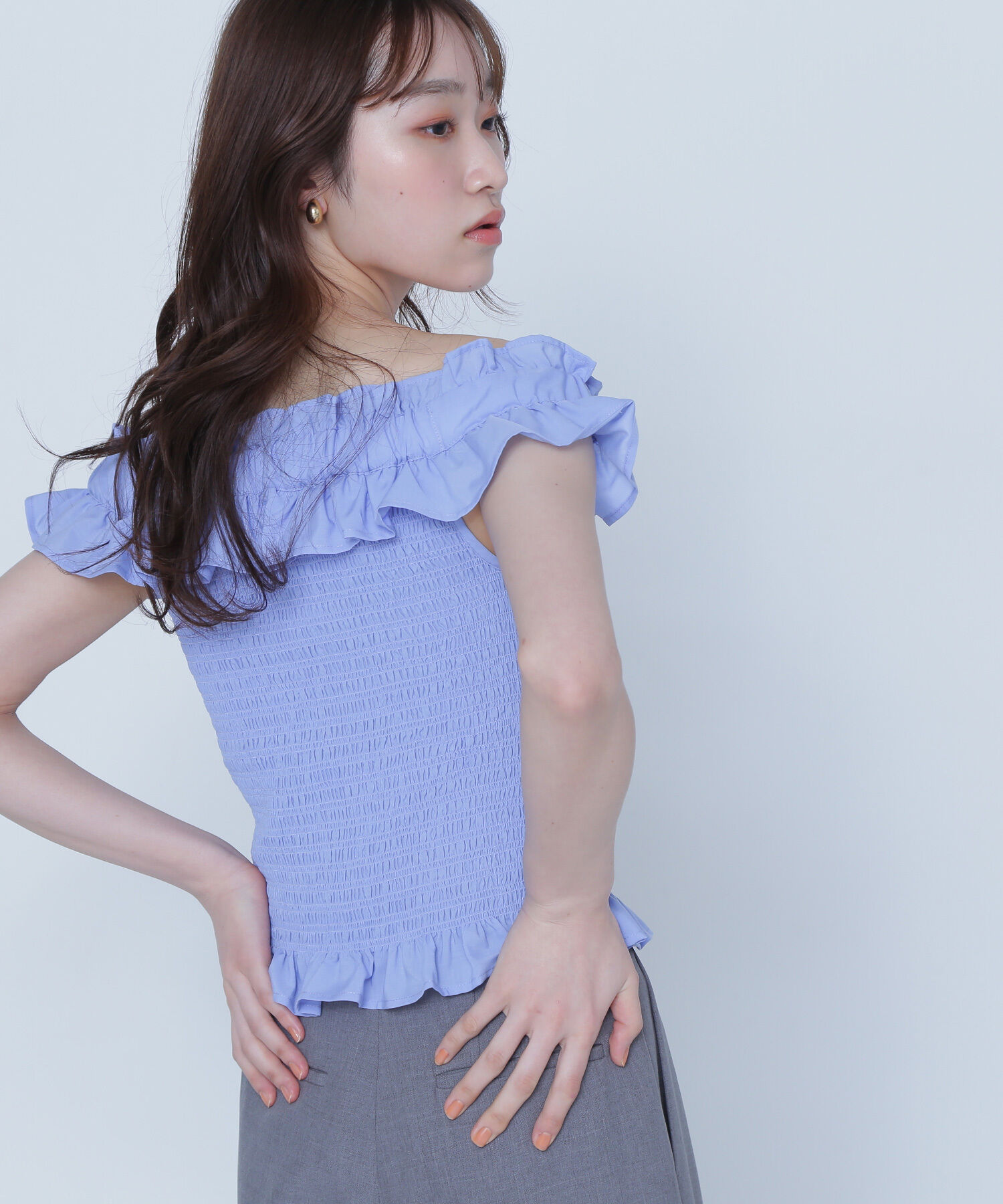  「フリルシャーリングオフショルブラウス」|シャツ・ブラウス|