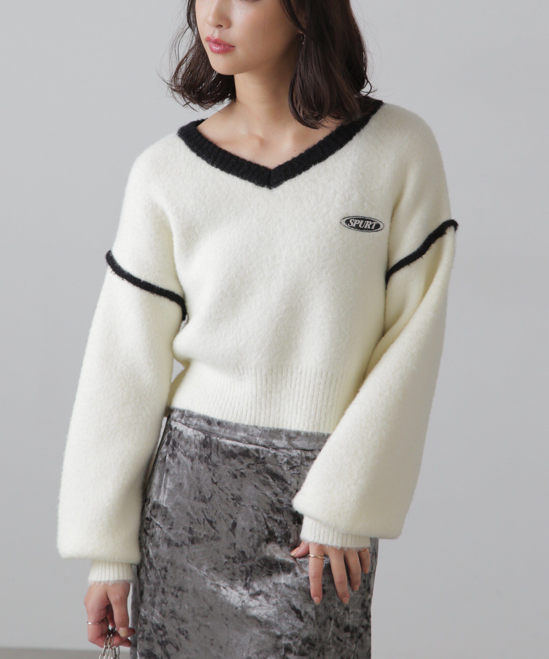  「Vネック配色ショート丈ニット」|ニット・セーター|