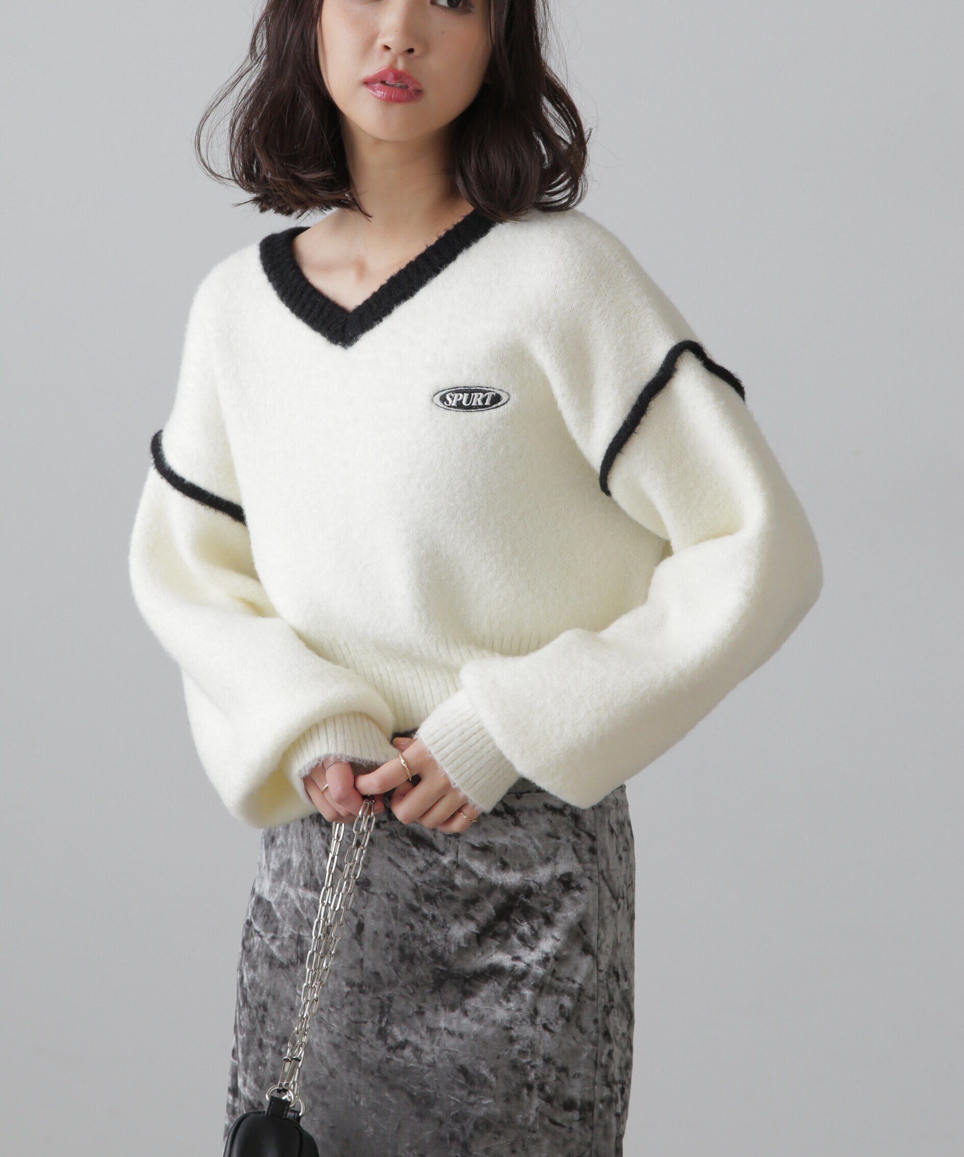  「Vネック配色ショート丈ニット」|ニット・セーター|