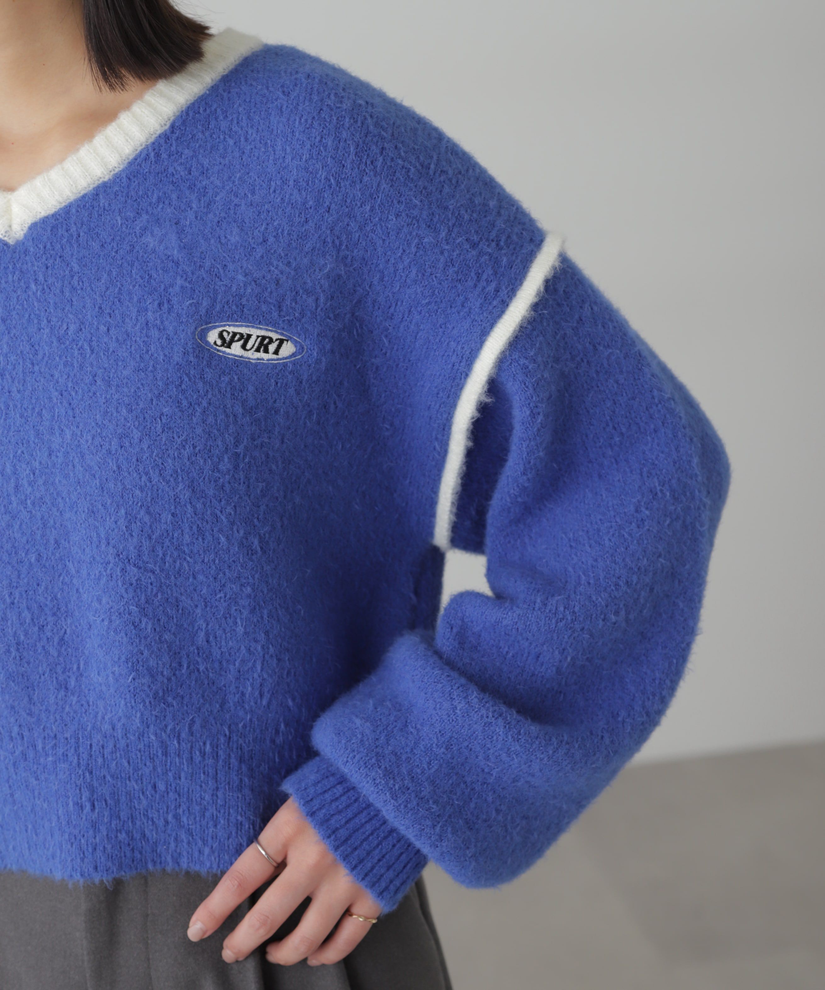  「Vネック配色ショート丈ニット」|ニット・セーター|