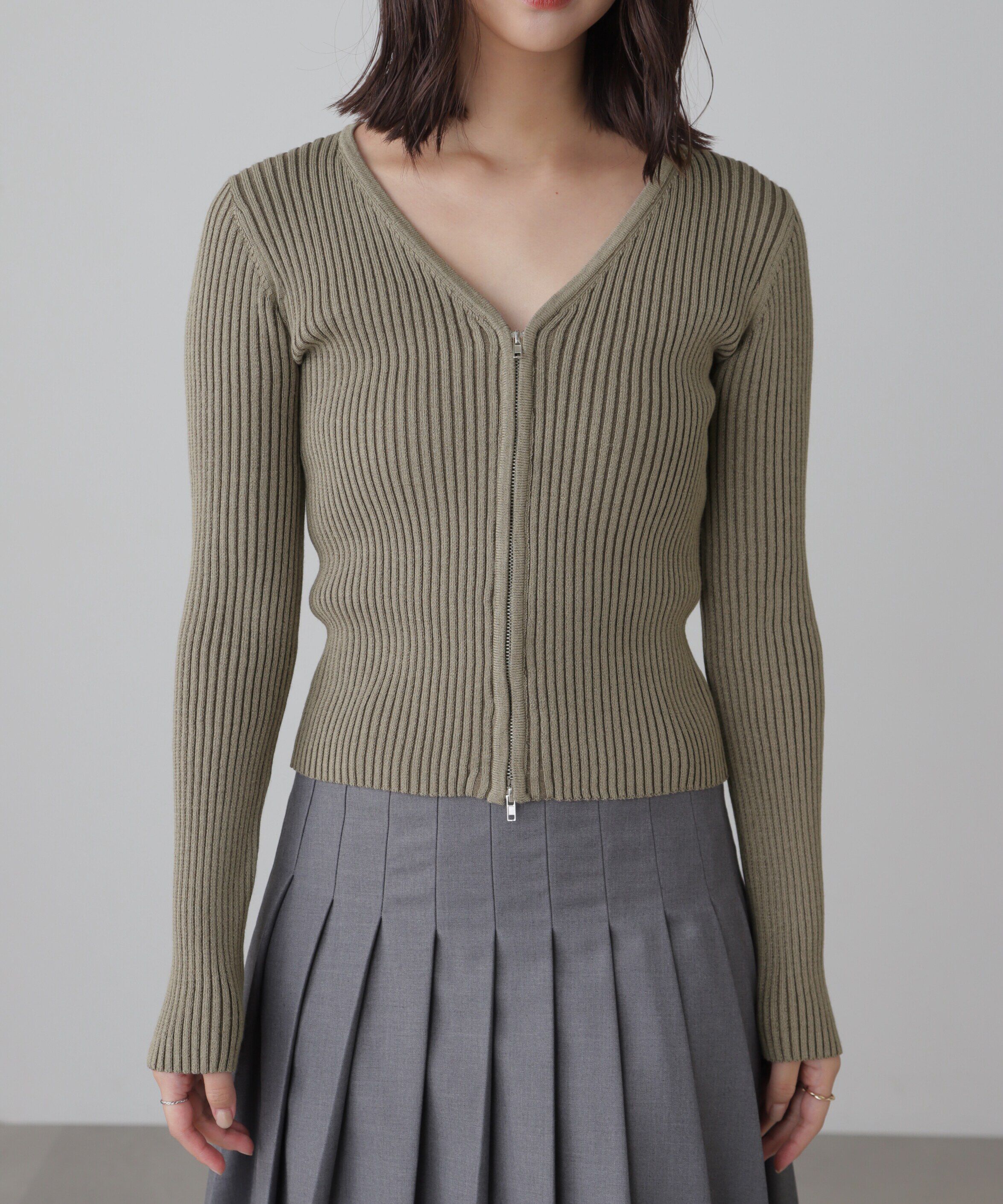  「フロントジップリブVネックニット」|ニット・セーター|
