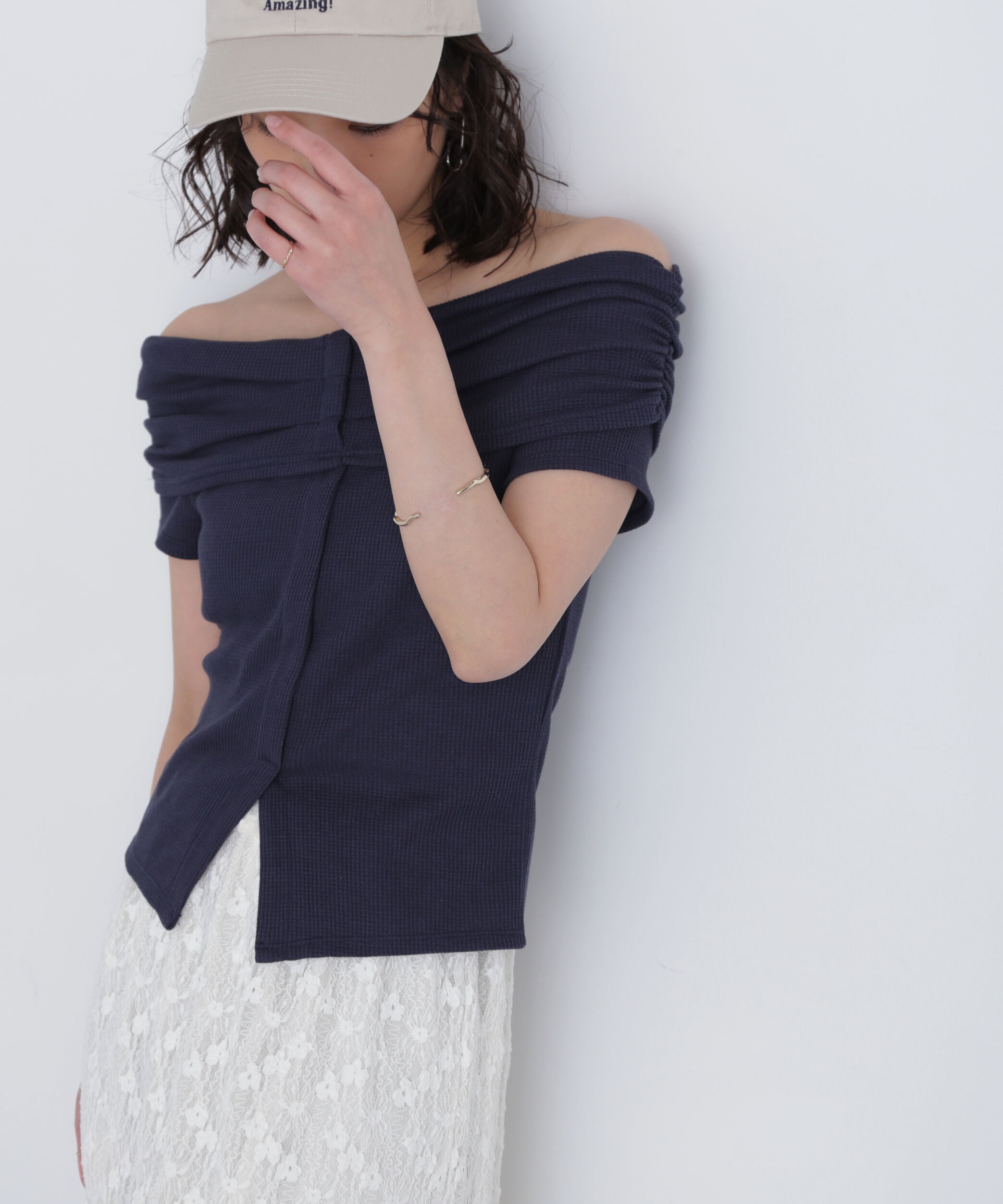  「オフショルフレンチスリーブ前スリットカットソー」|Tシャツ・カットソー|