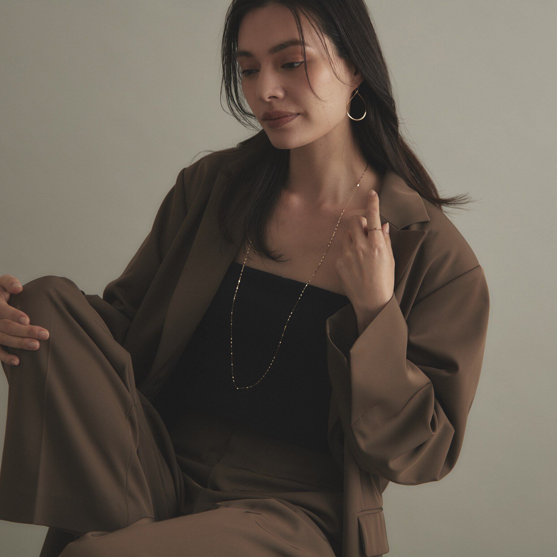 COCOSHNIK「K10ポリッシュ 変形フープピアスL」|ピアス|