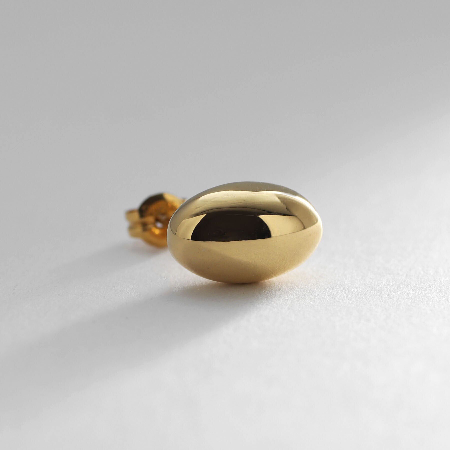 COCOSHNIK ONKITSCH「シルバー オーバルモチーフ スタッドピアス GP」|ピアス|