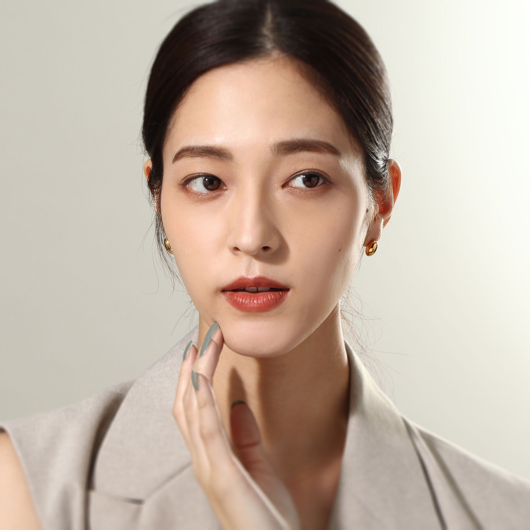 COCOSHNIK ONKITSCH「シルバー オーバルモチーフ スタッドピアス GP」|ピアス|