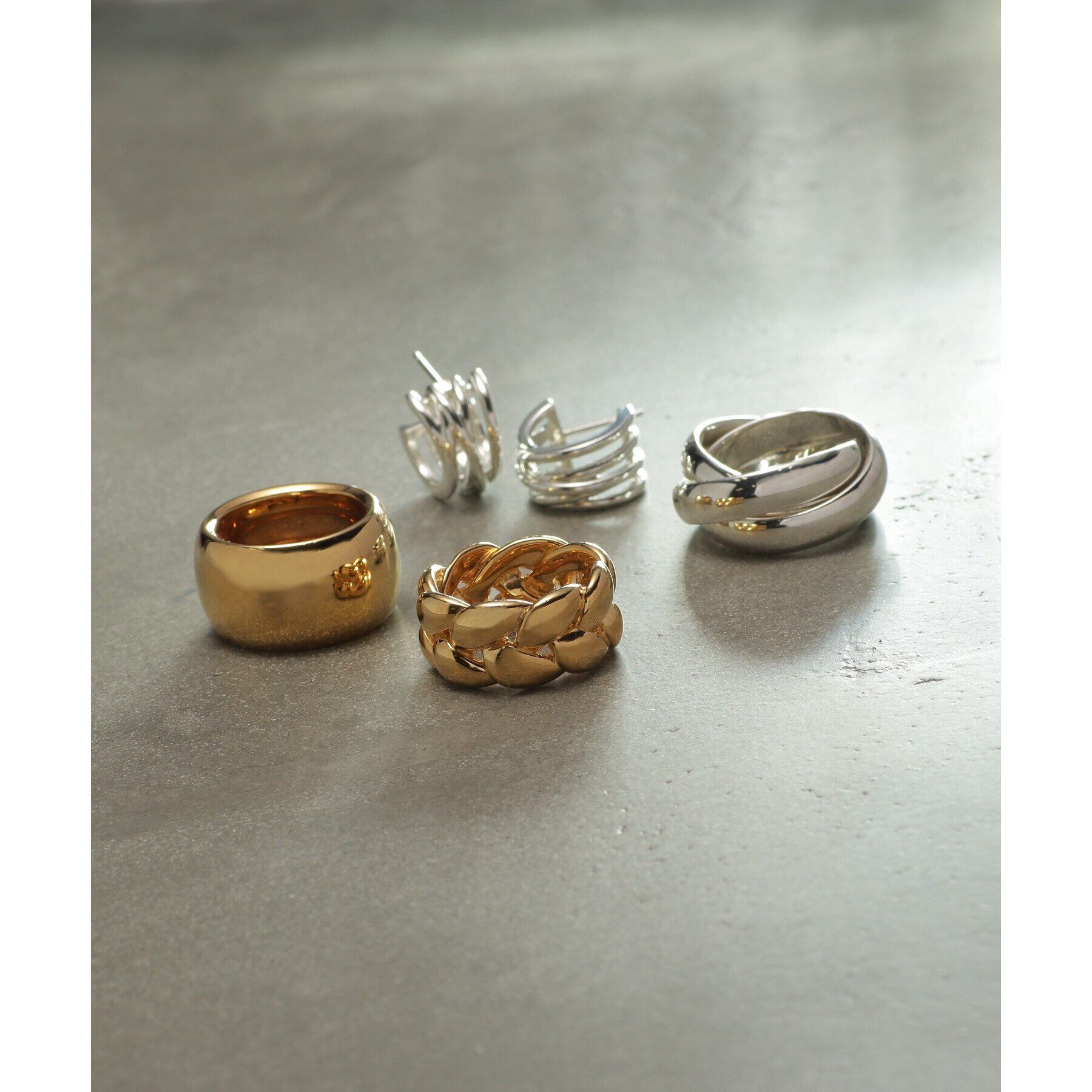 COCOSHNIK ONKITSCH「シルバー ボリュームリング ドームトリプル リング」|リング|