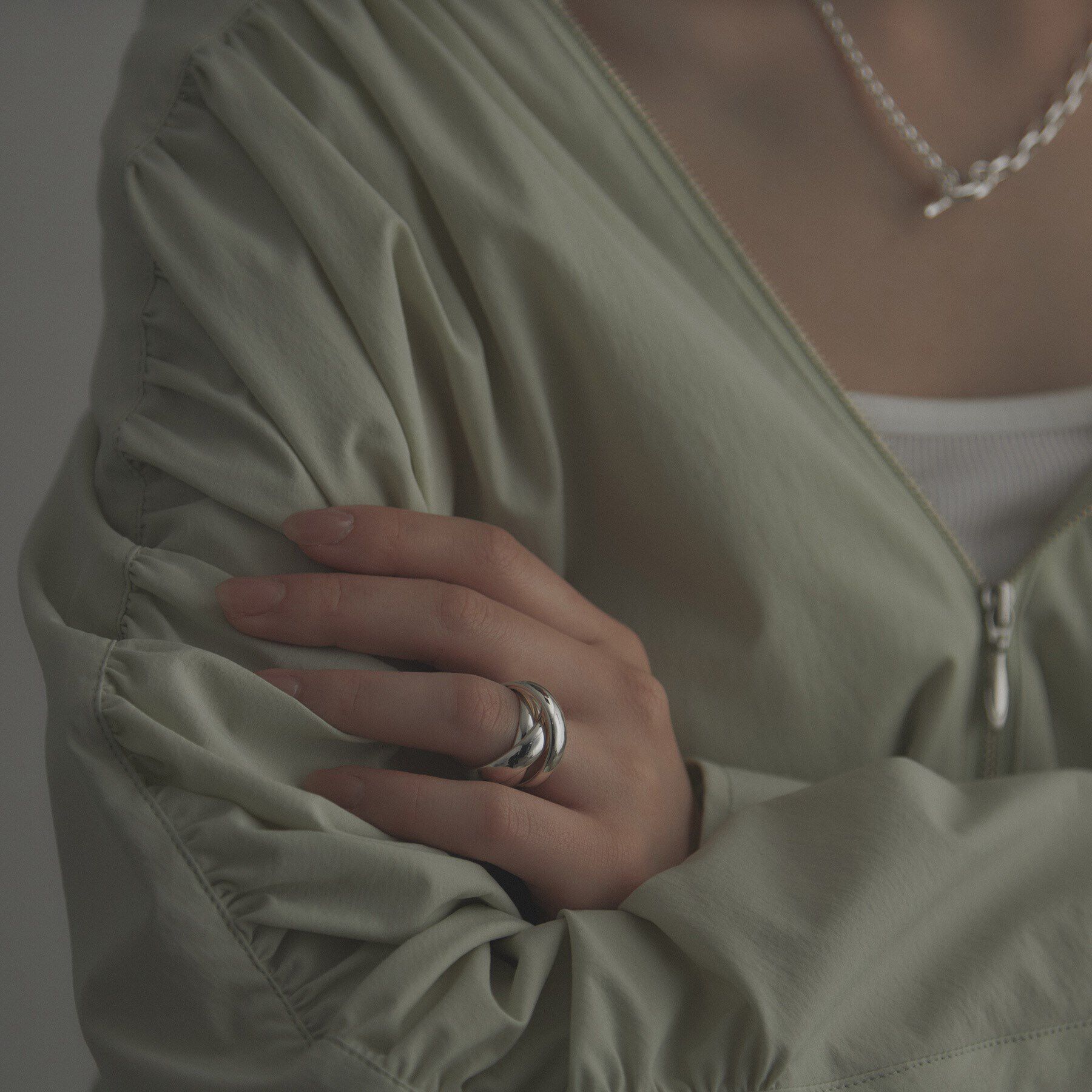 COCOSHNIK ONKITSCH「シルバー ボリュームリング ドームトリプル リング」|リング|