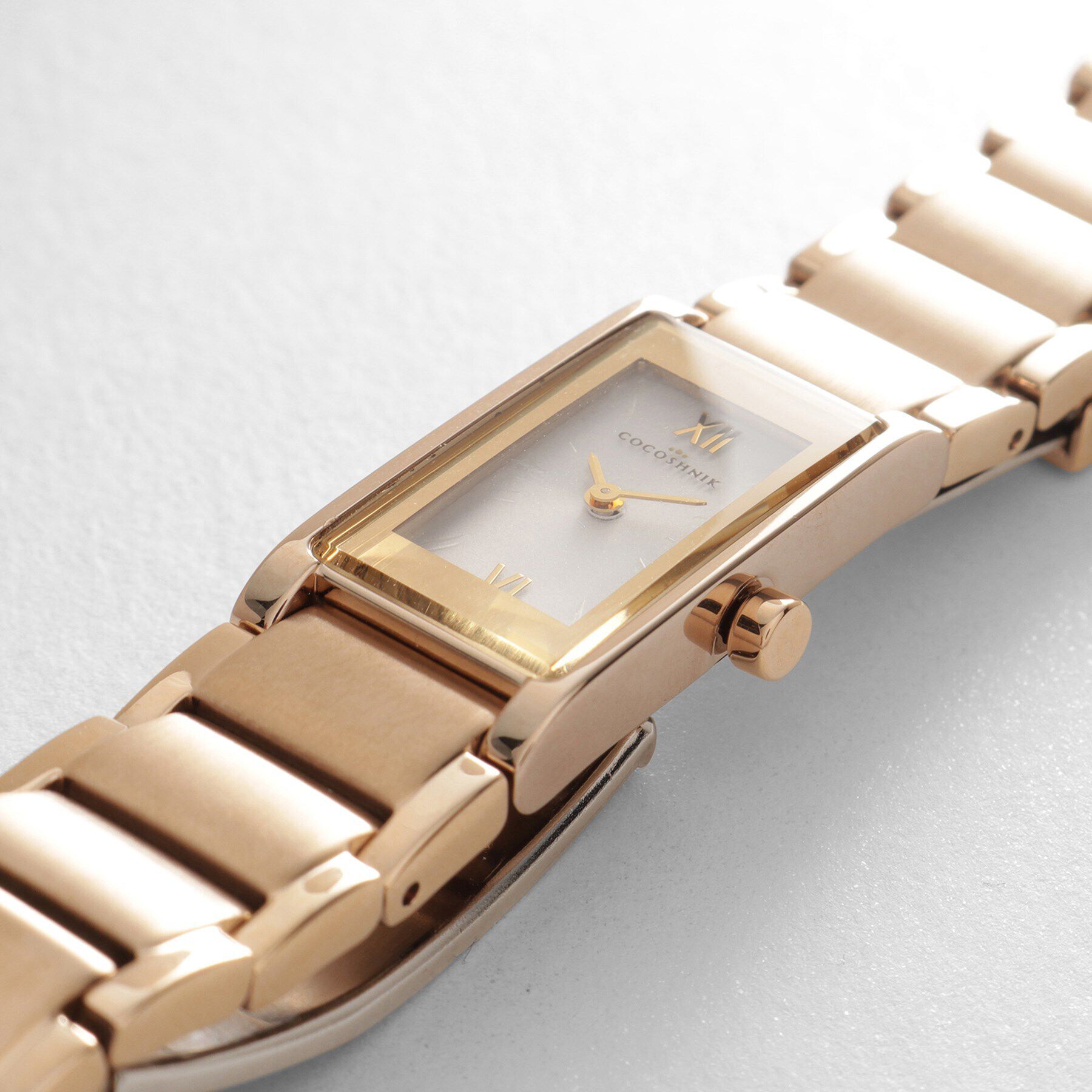 COCOSHNIK「RGスクエア3連バンド ウォッチ（ホワイト旭光）」|腕時計|