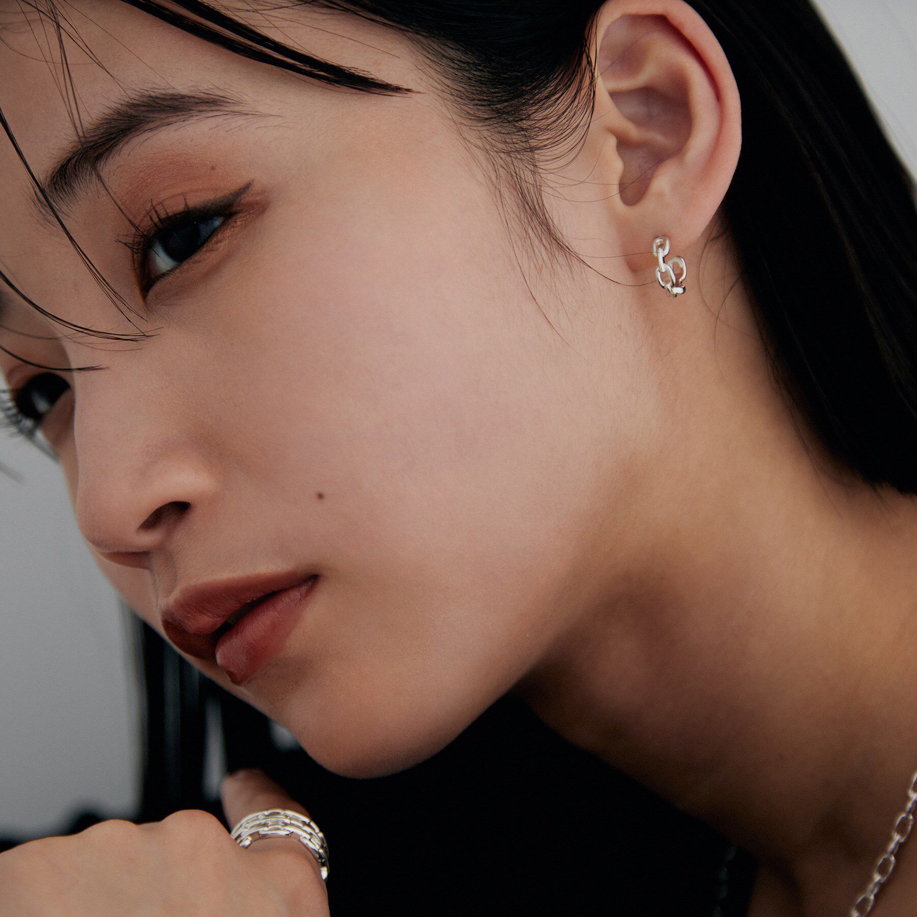 COCOSHNIK ONKITSCH「シルバー PCチェーンモチーフピアス」|ピアス|