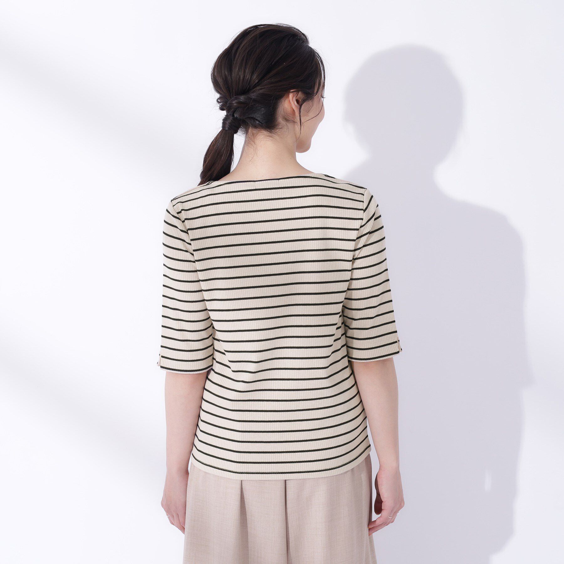 SHOO･LA･RUE「女性らしさをプラスする テレコハートネック 5分袖トップス」|Tシャツ・カットソー|