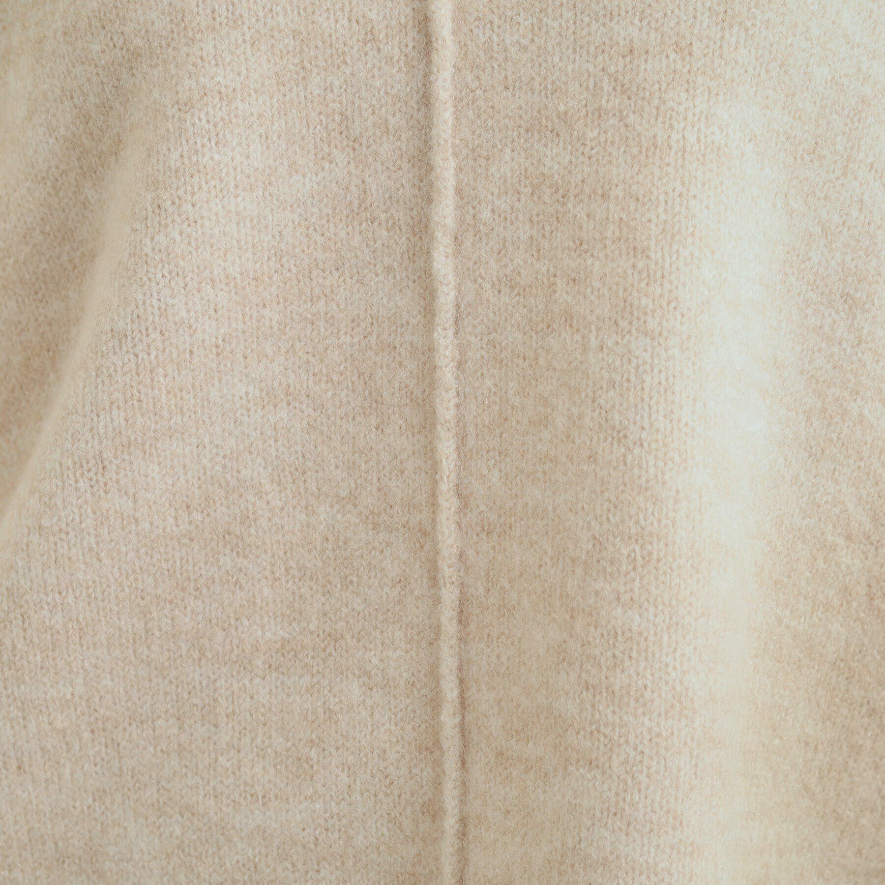 SHOO･LA･RUE「大人の余裕を醸し出す ふわふわ 深Vネックゆるニット」|ニット・セーター|