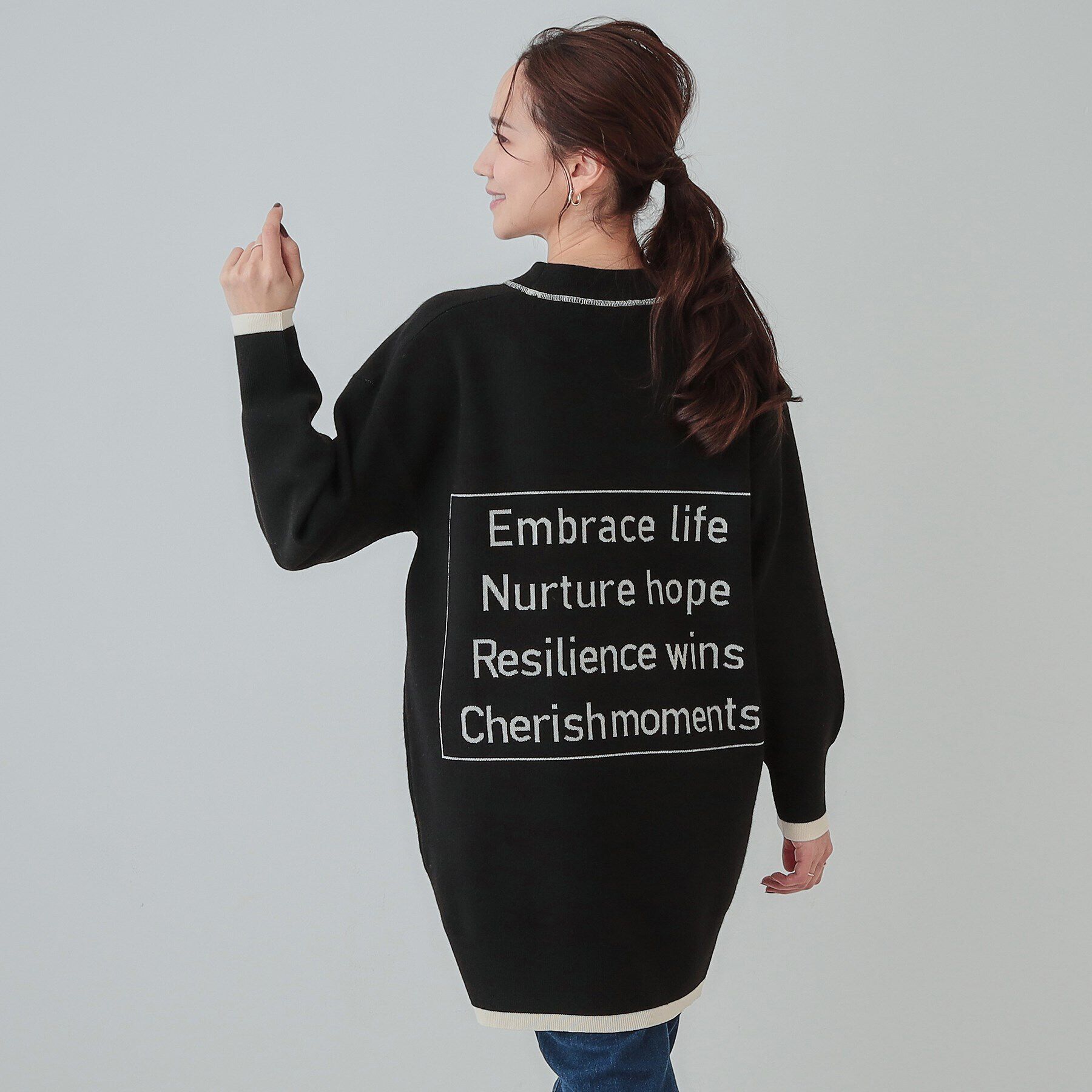 SHOO･LA･RUE「【S-LL】バックロゴがアクセント もちもちやわらかニットチュニック」|チュニック|ブラック(219)