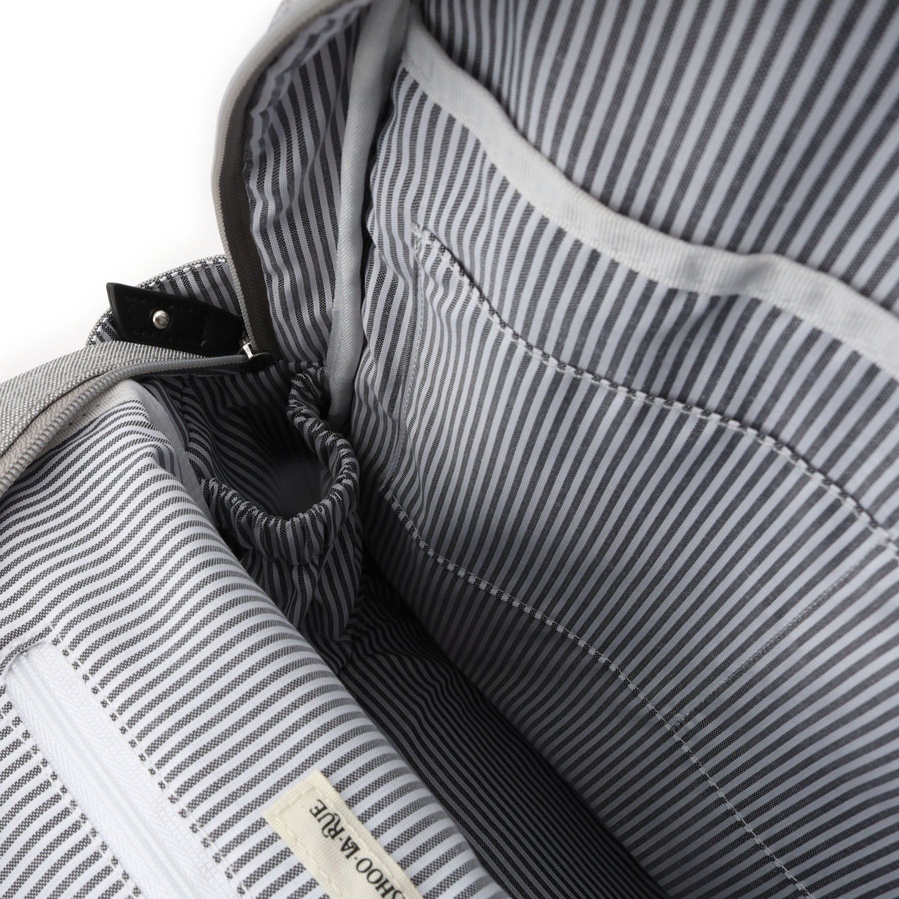 SHOO･LA･RUE「【撥水／背中ポケット】整理整頓できちゃうリュック」|リュック|