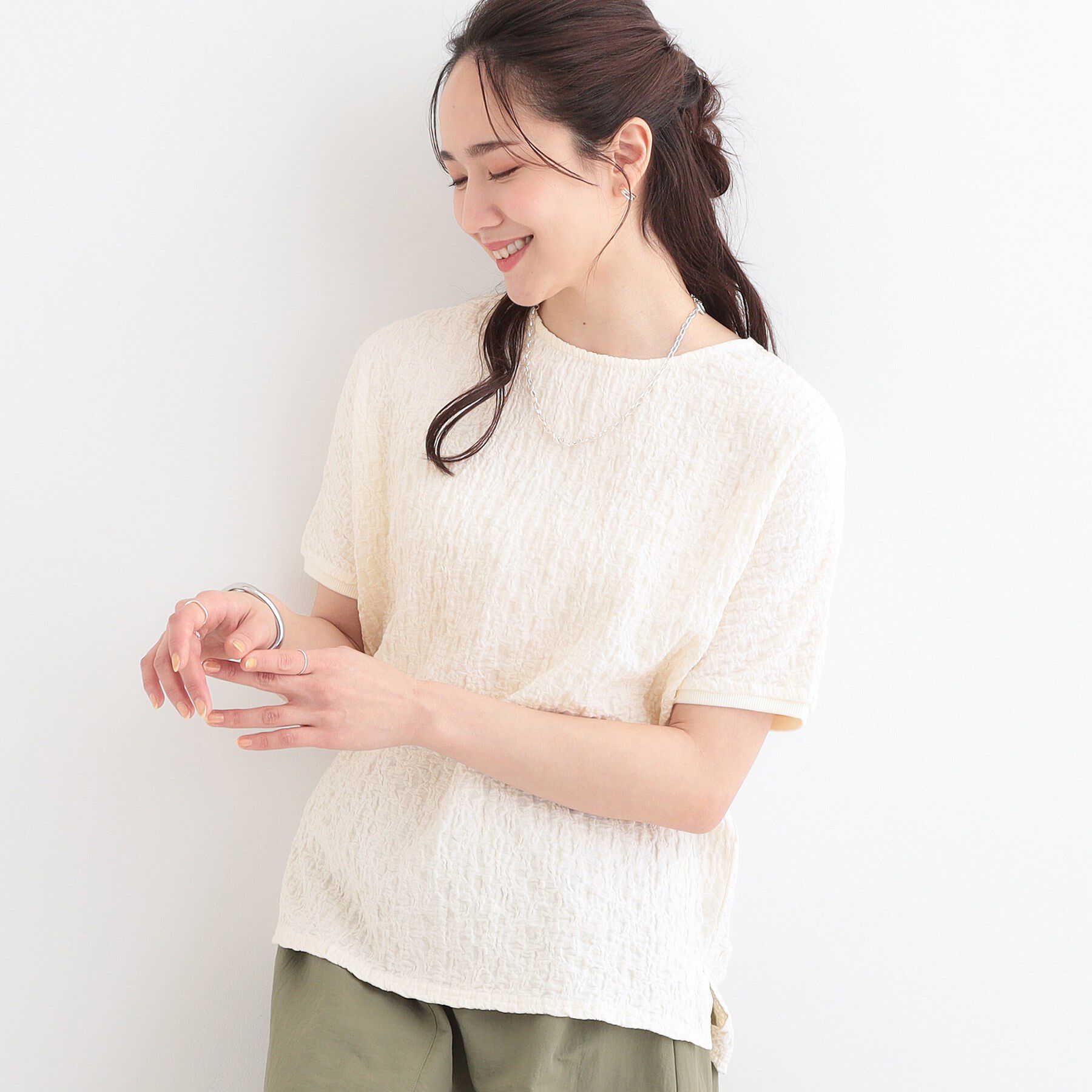 SHOO･LA･RUE「【S-LL】ぽこぽこ素材がこなれ見え ドルマントップス」|Tシャツ・カットソー|オフホワイト(003